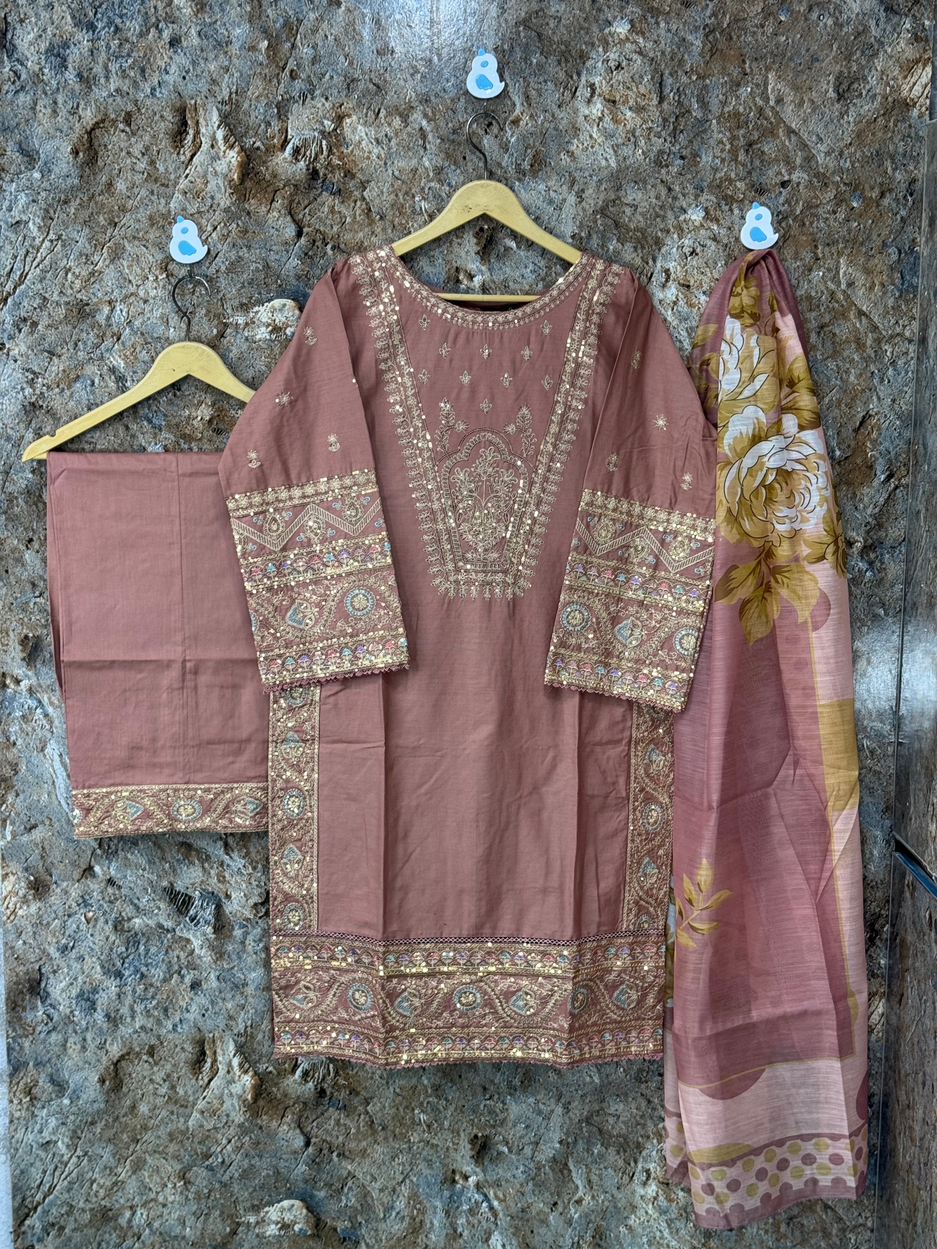 Women 3 pics suit winter collection ✅