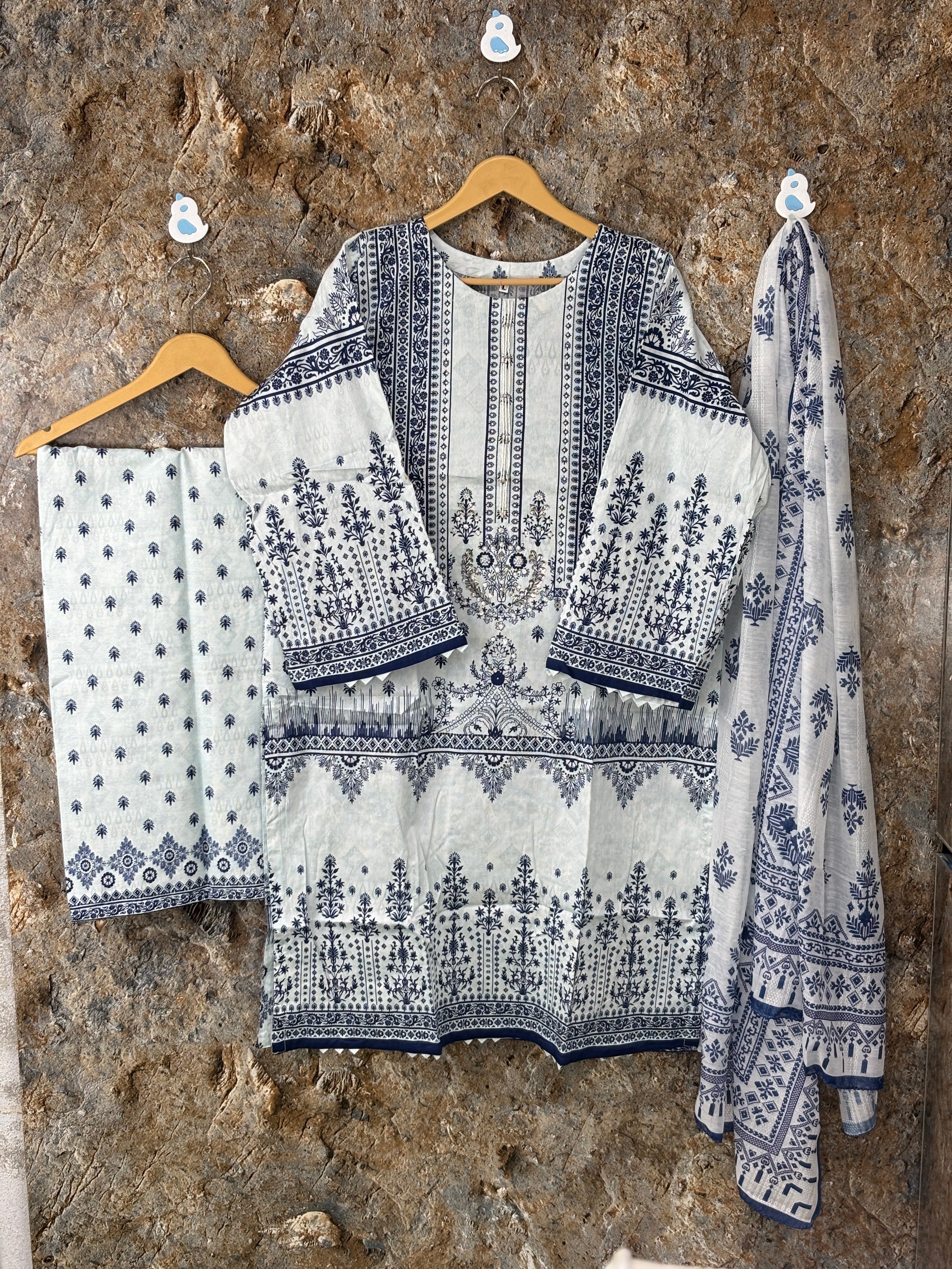 Women 3 pics suit winter collection ✅