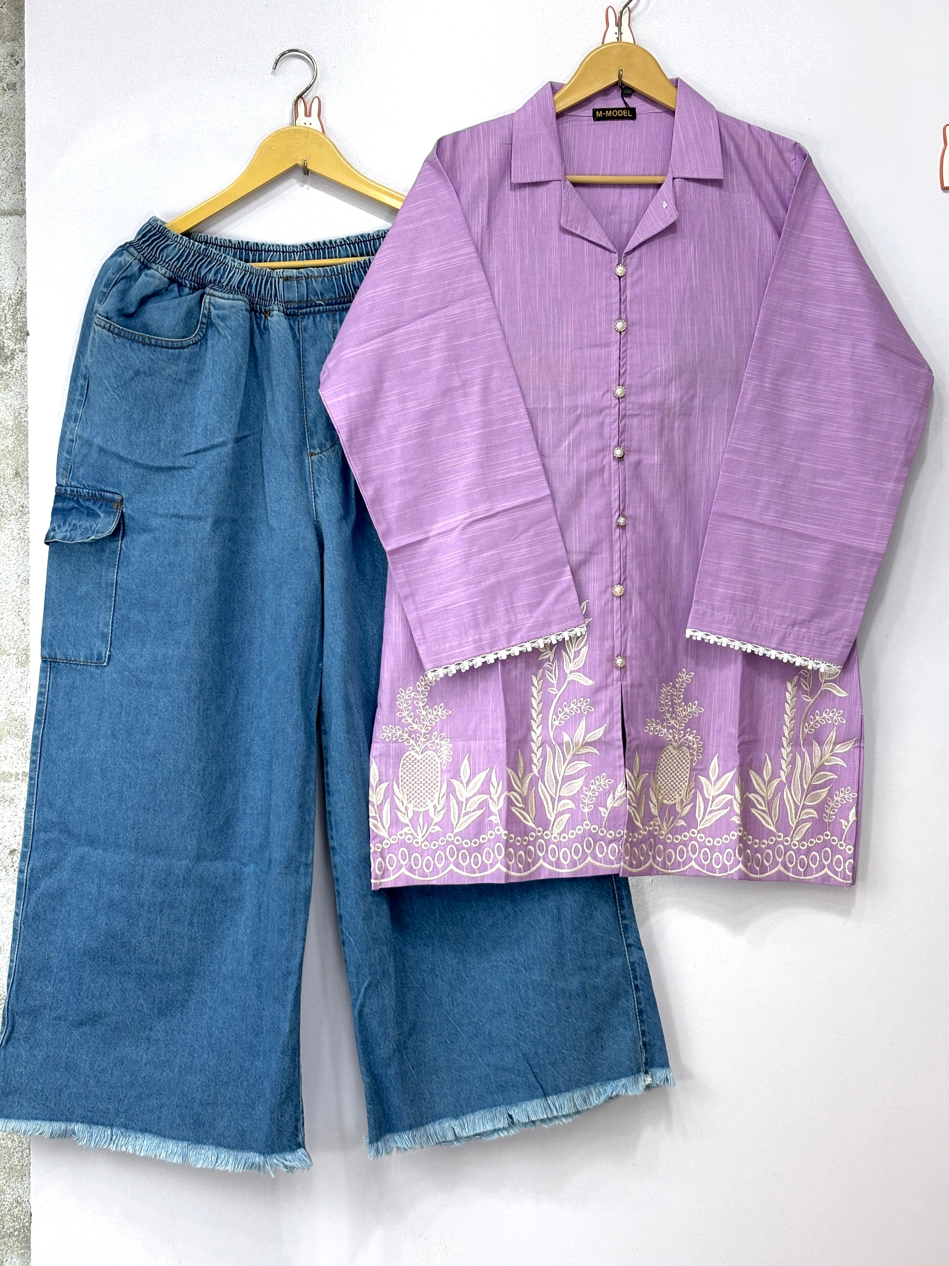 Women tops and jeans ✅