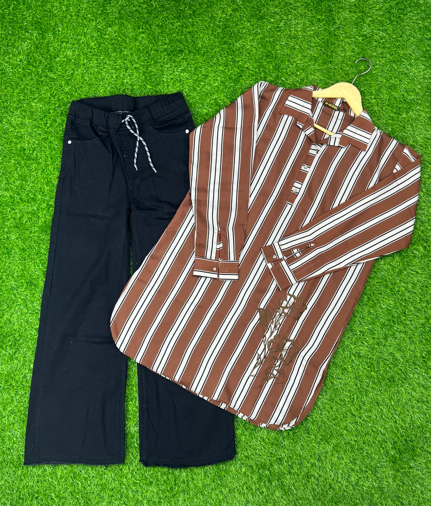 New Arrival top and jeans 2 pieces suit premium quality ✅