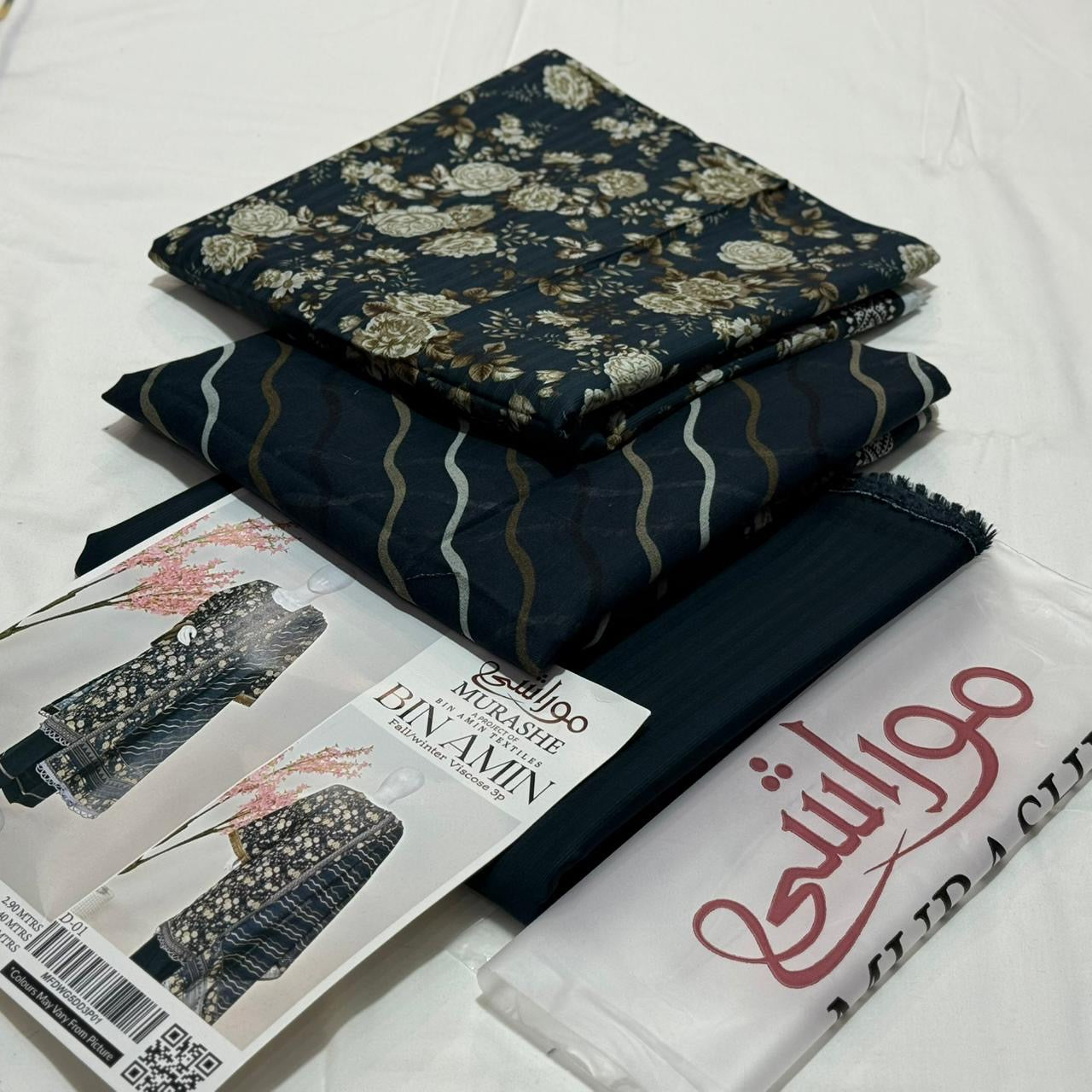 Women Unsitched suit 3 pics new arrival