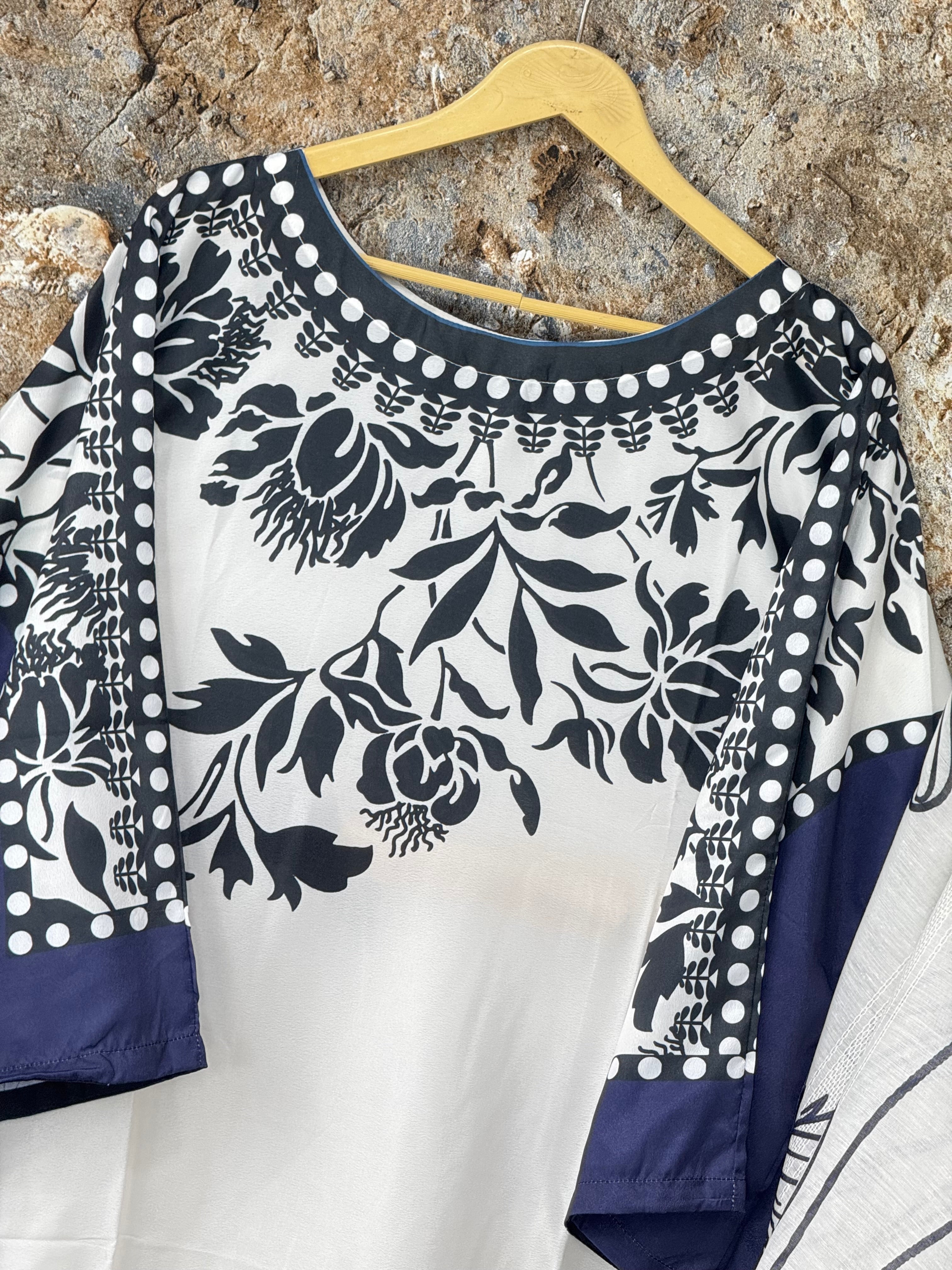 Women 3 pics suit fabric grip silk premium quality ✅