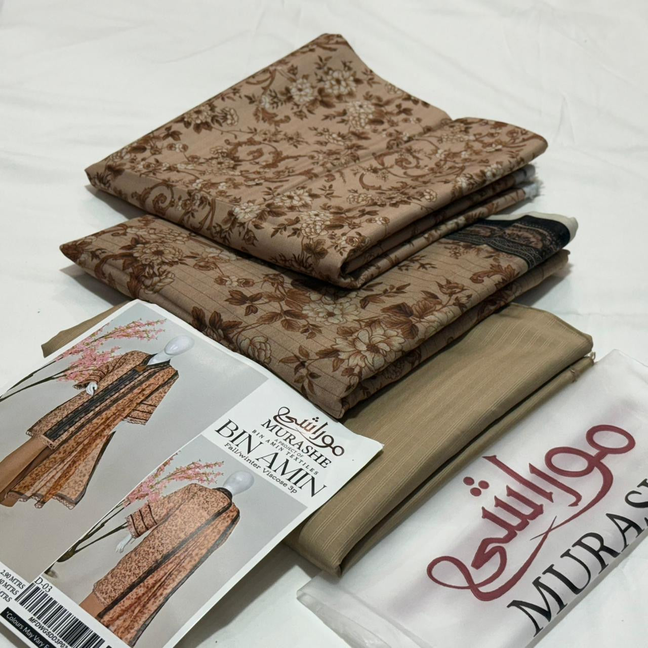 Women Unsitched suit 3 pics new arrival