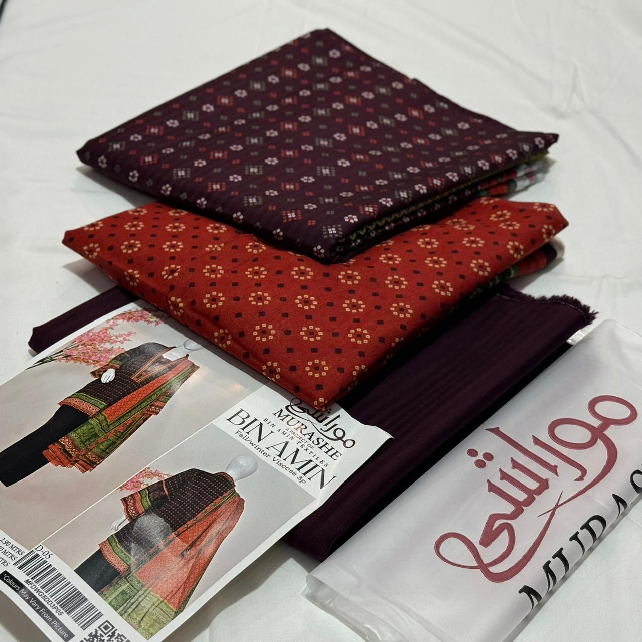 Women Unsitched suit 3 pics new arrival