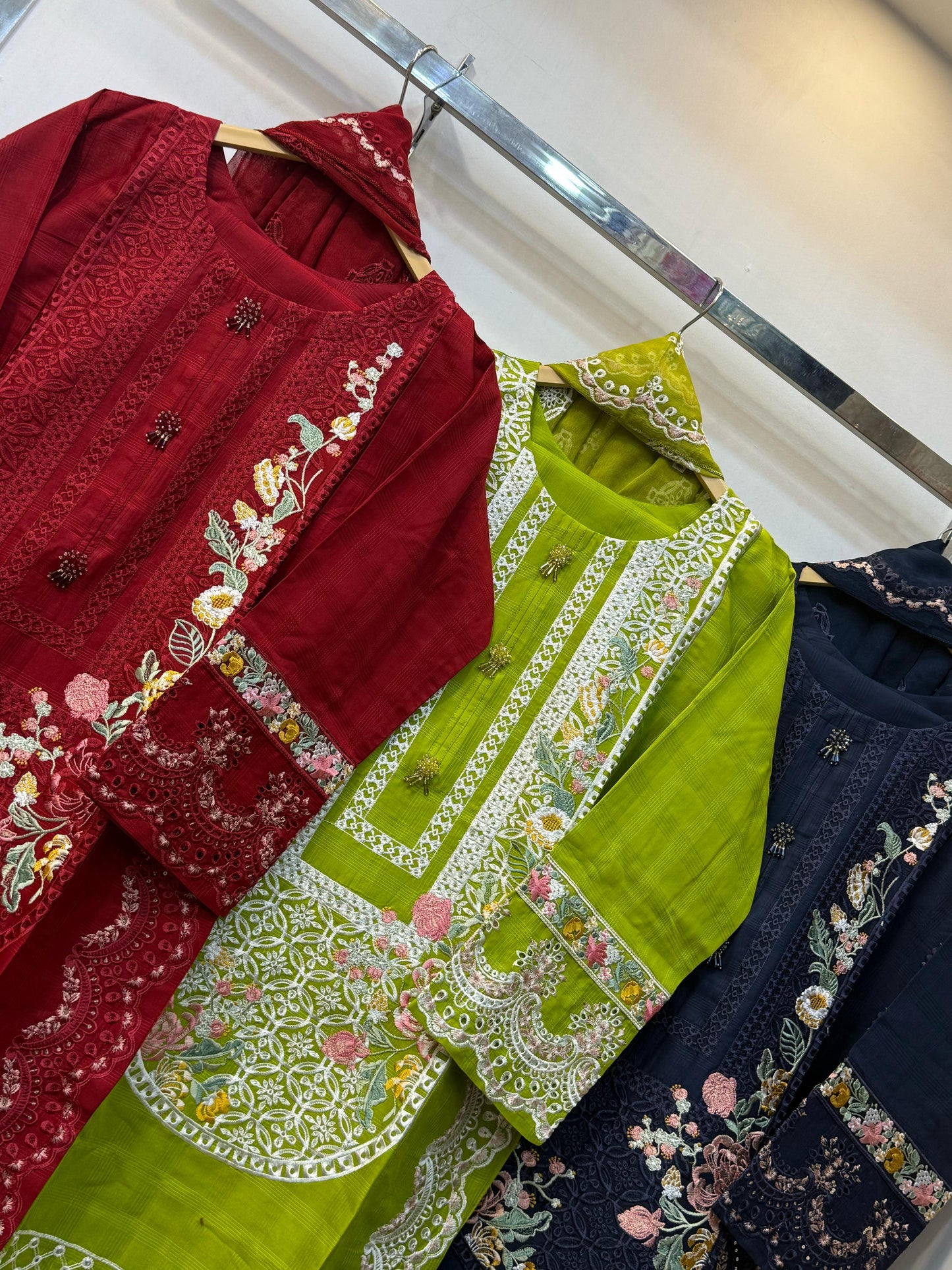 SUMMER COLLECTION