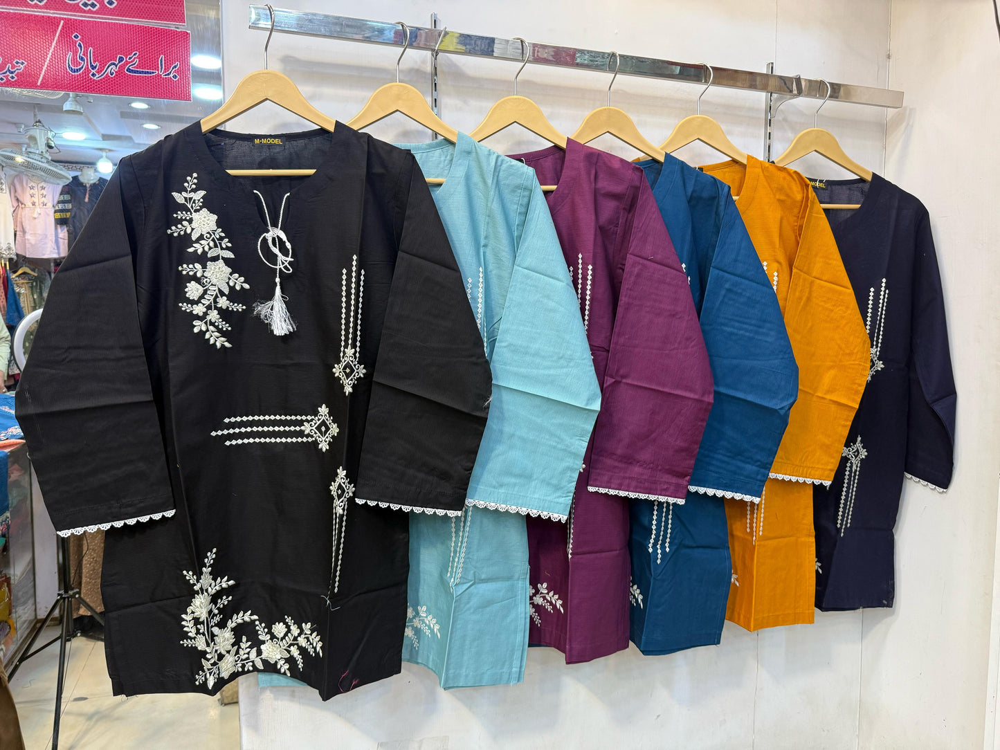 CASUAL TOPS