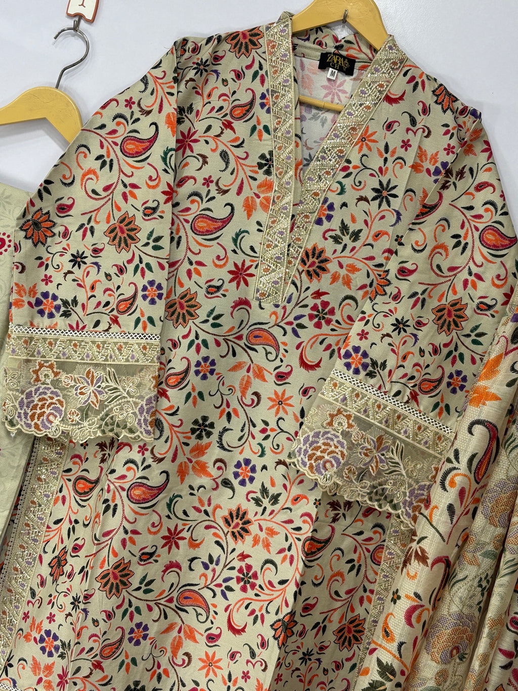 Women 3 peice suit winter fabric ✅