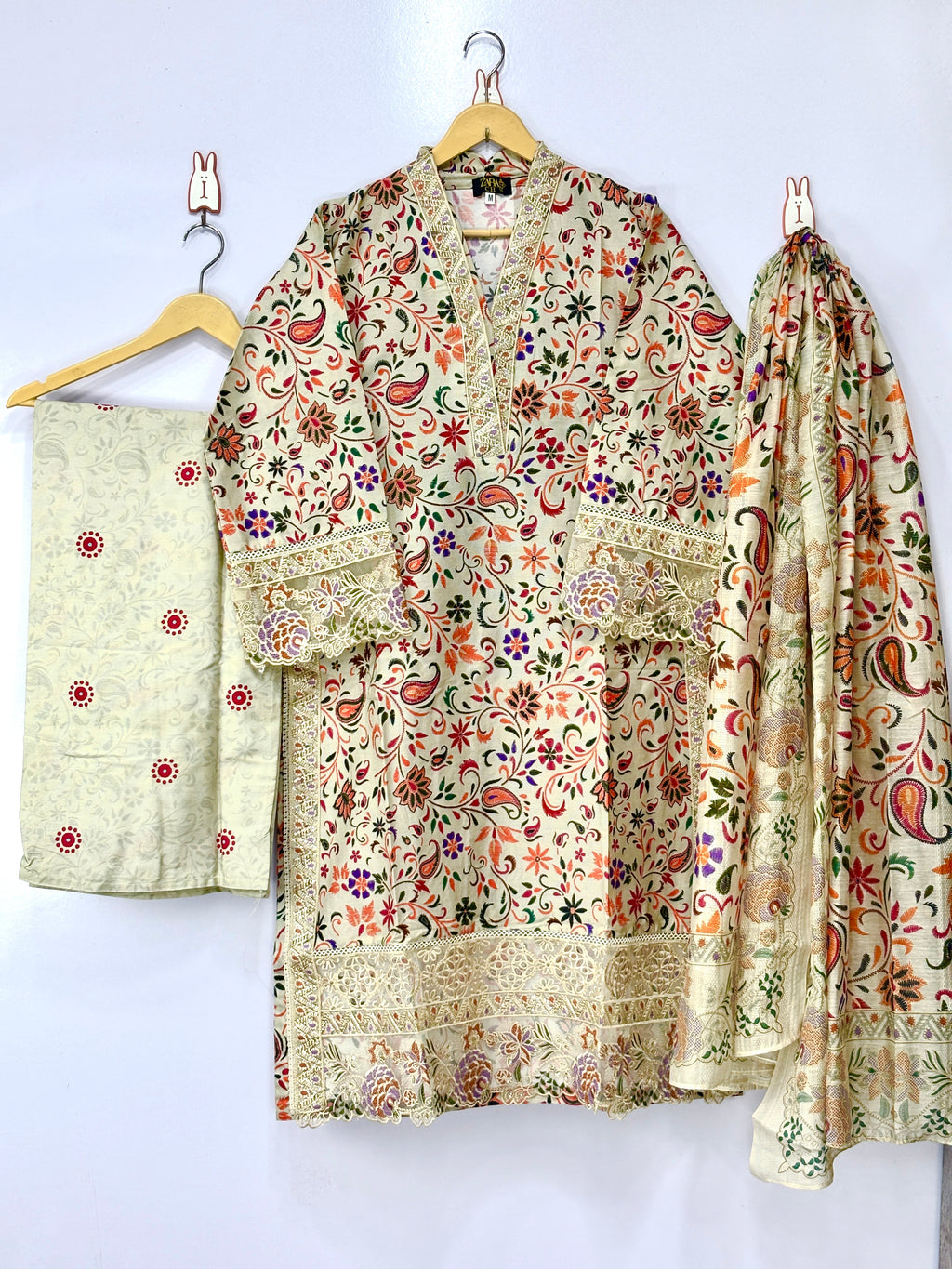 Women 3 peice suit winter fabric ✅