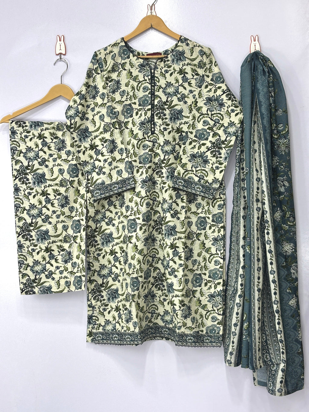 Women BIN SAEED dress 3 peice ✅