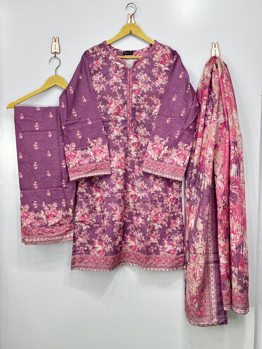 Women 3 peice suit Bin Saeed 💫