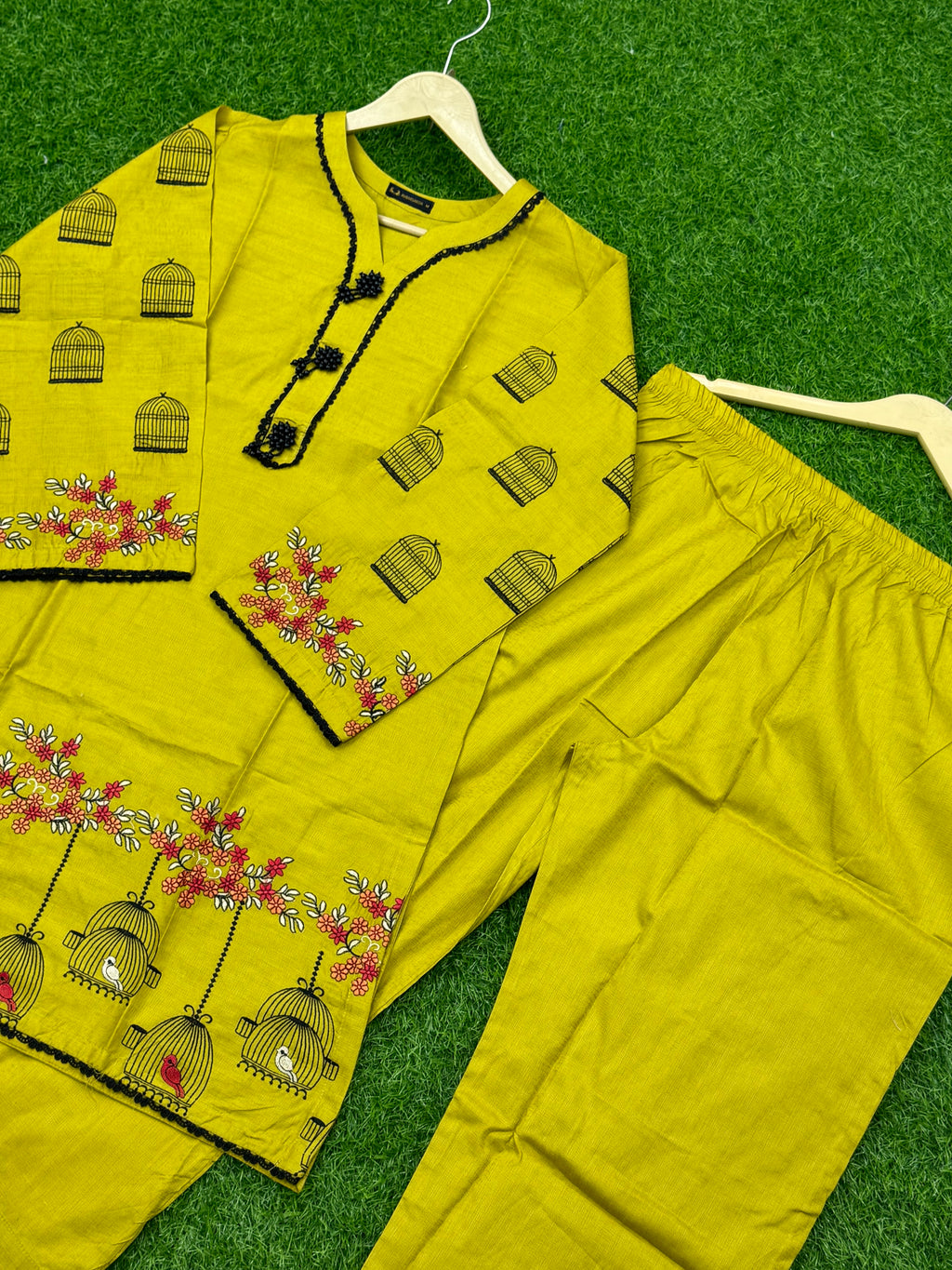 Women suit 2 pics MiD cotton Fabric ✅