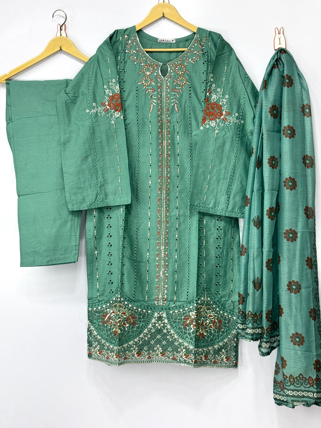 Women 3 peice suit winter fabric ✅