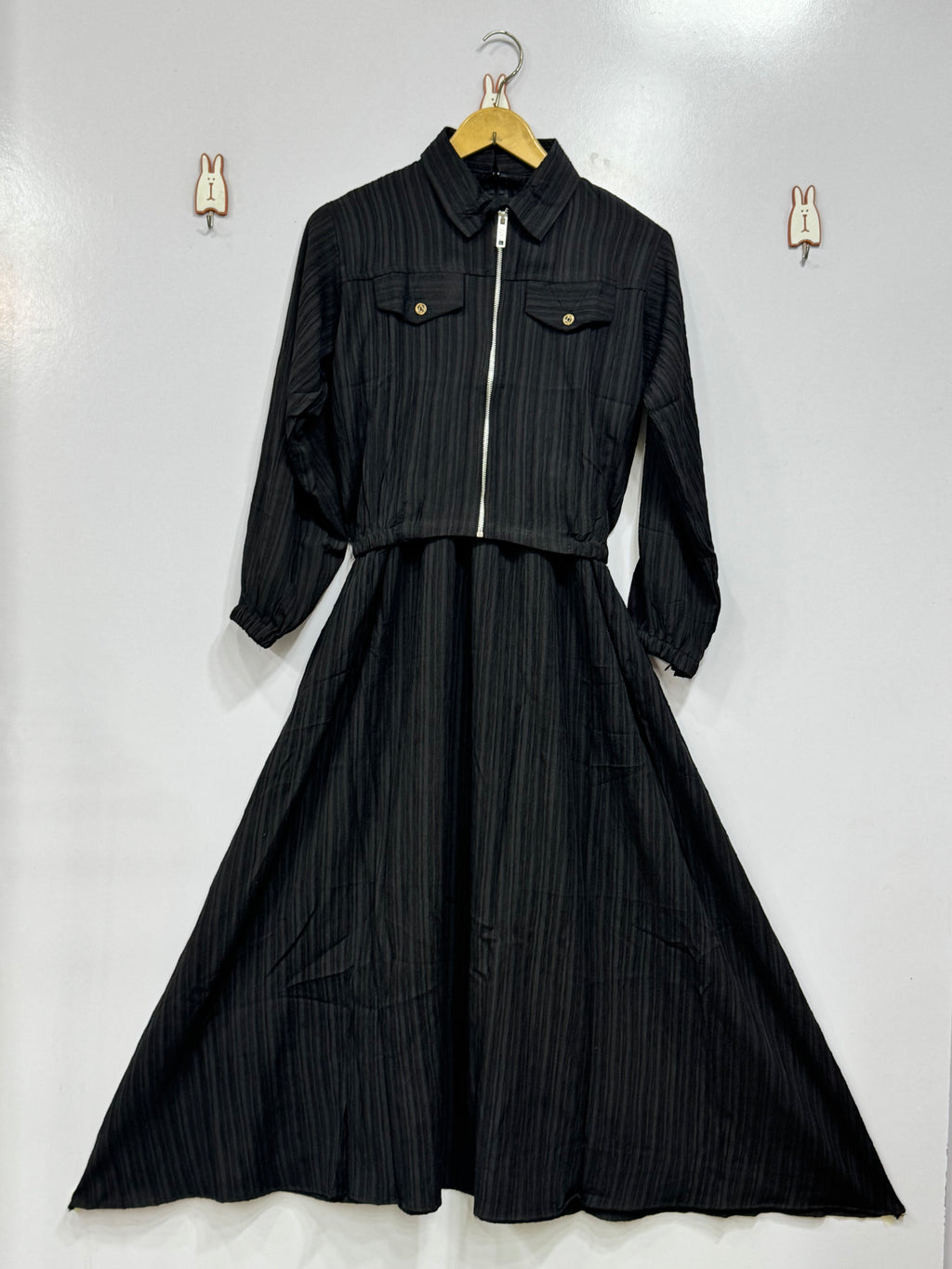 Elegant Maxi with Front-Zip Jacket