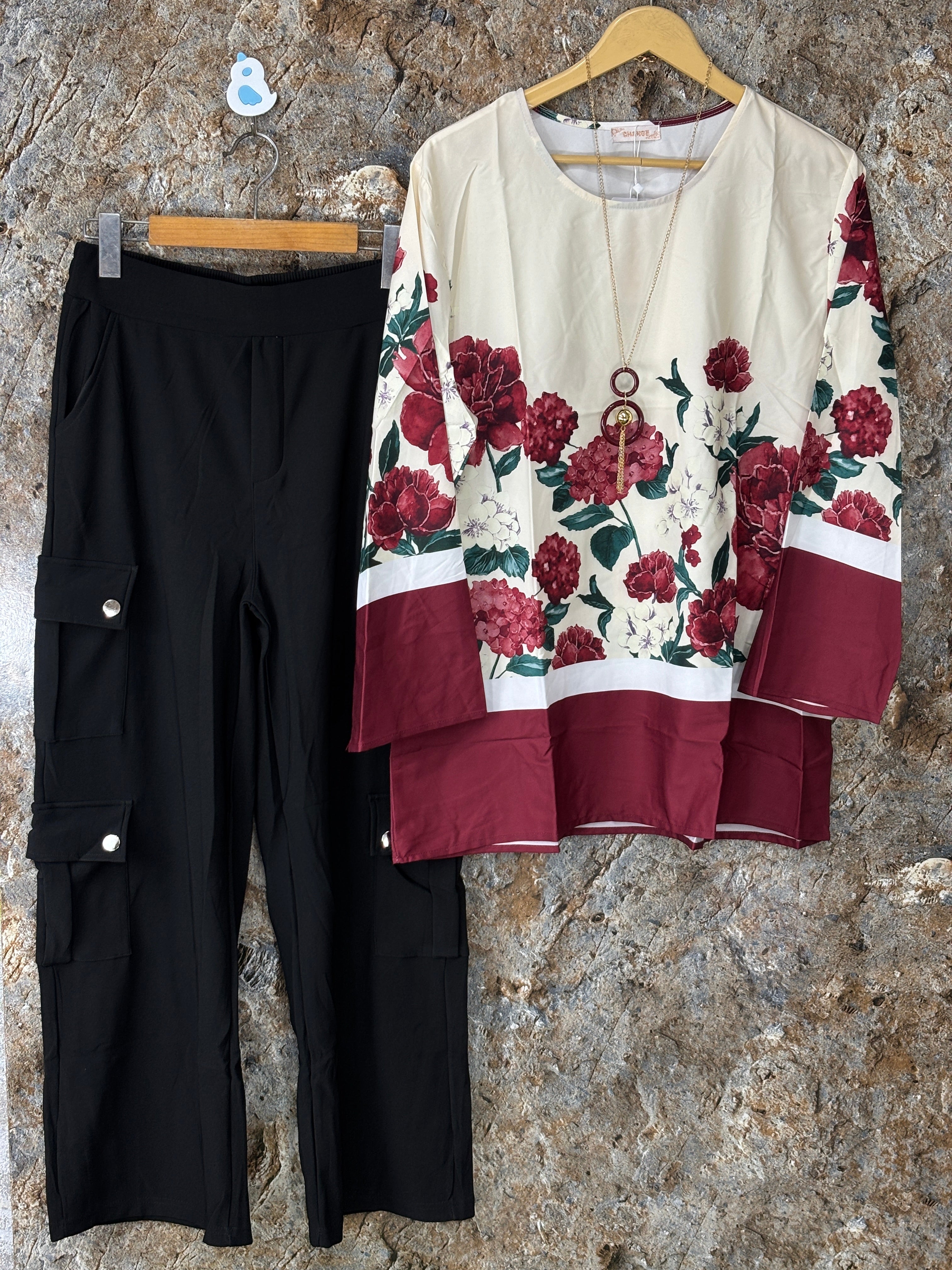 Women tops and jeans ✅