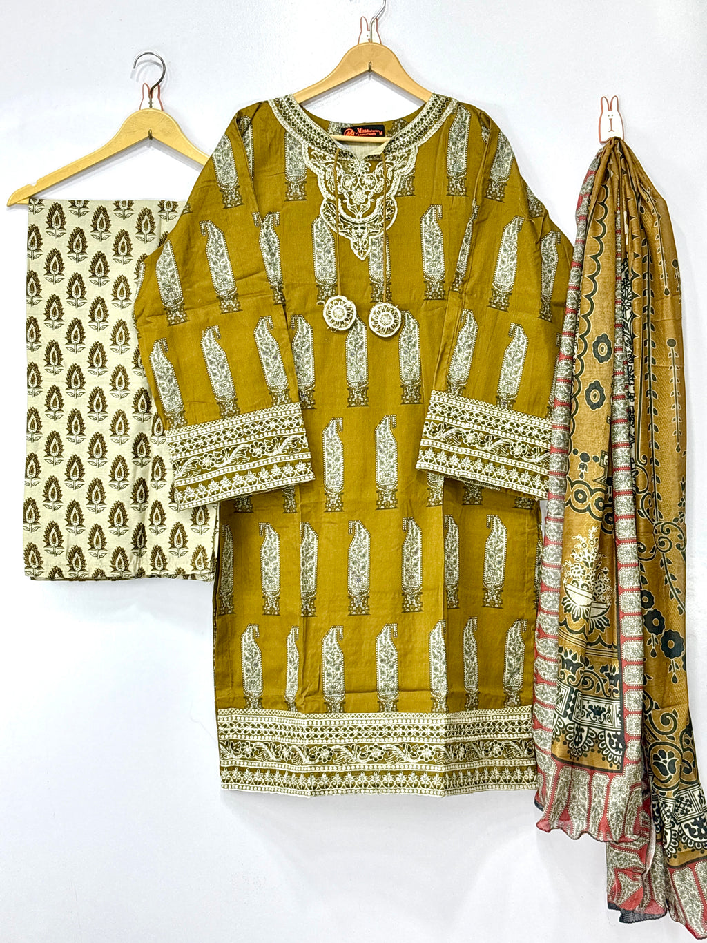 Women 3 peice suit winter fabric ✅