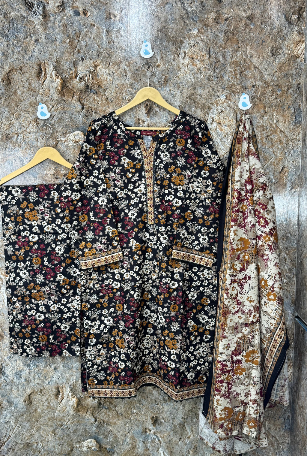 Women 3 pics khadar suit winter