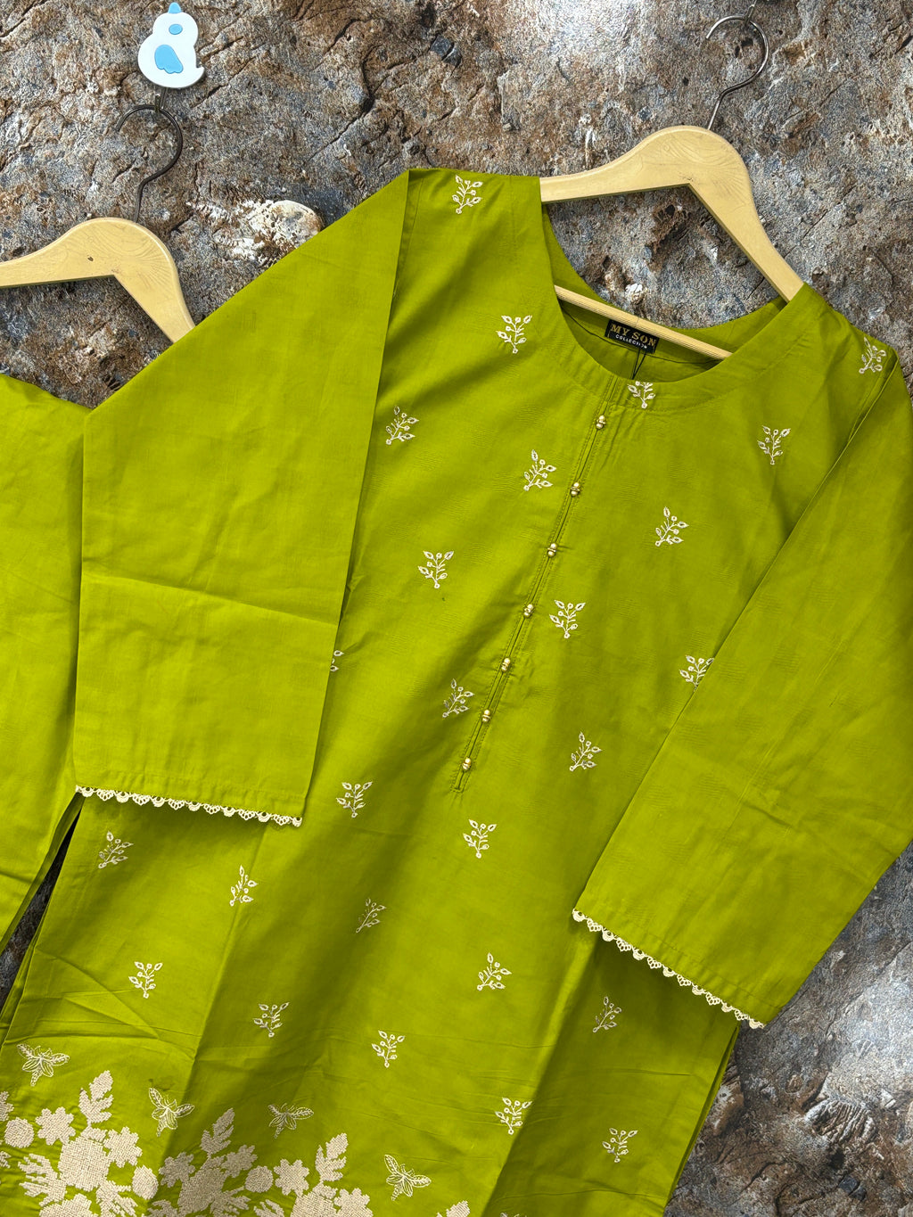 Women 2 peice suit Khadar fabric✅