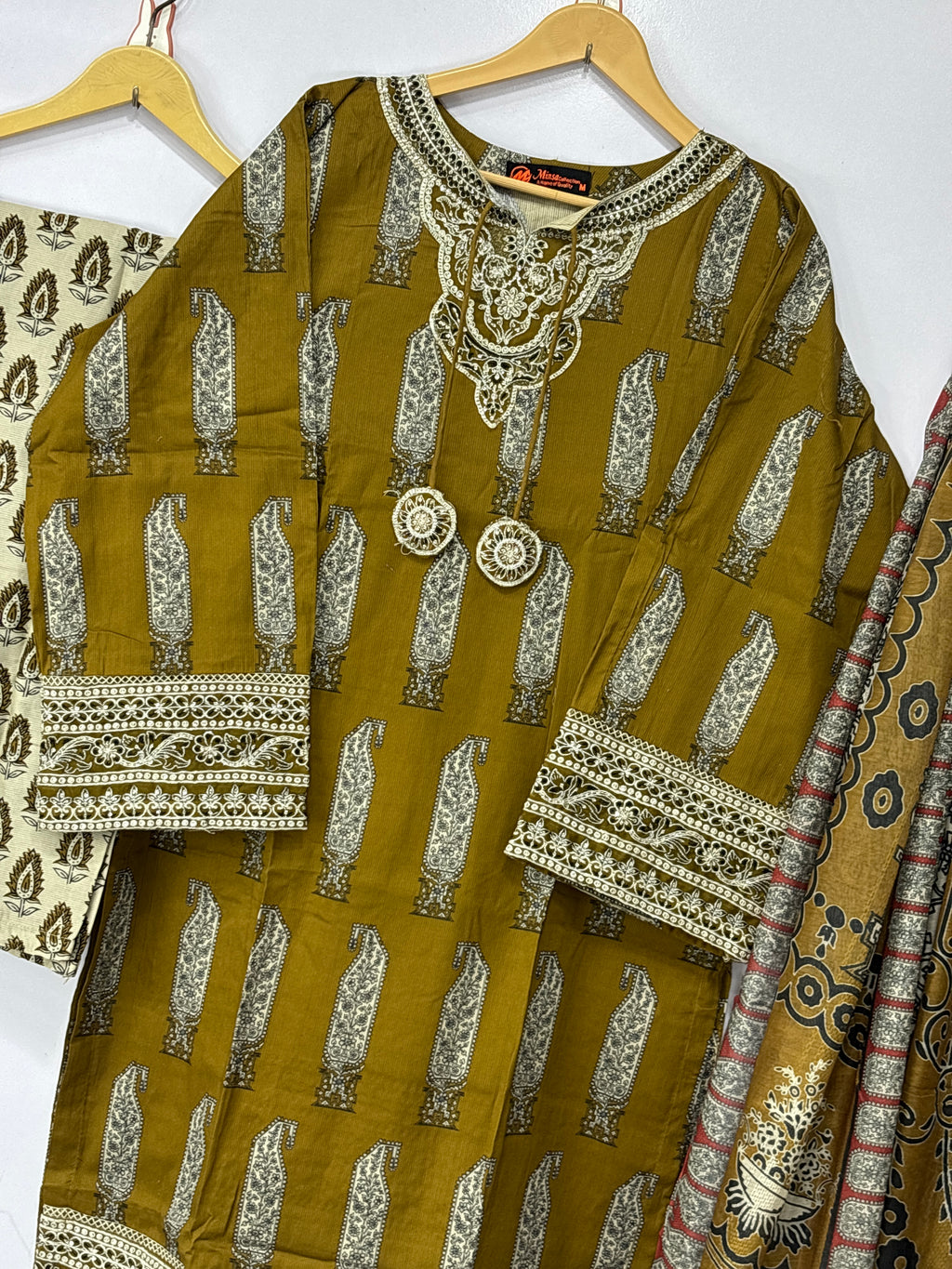 Women 3 peice suit winter fabric ✅