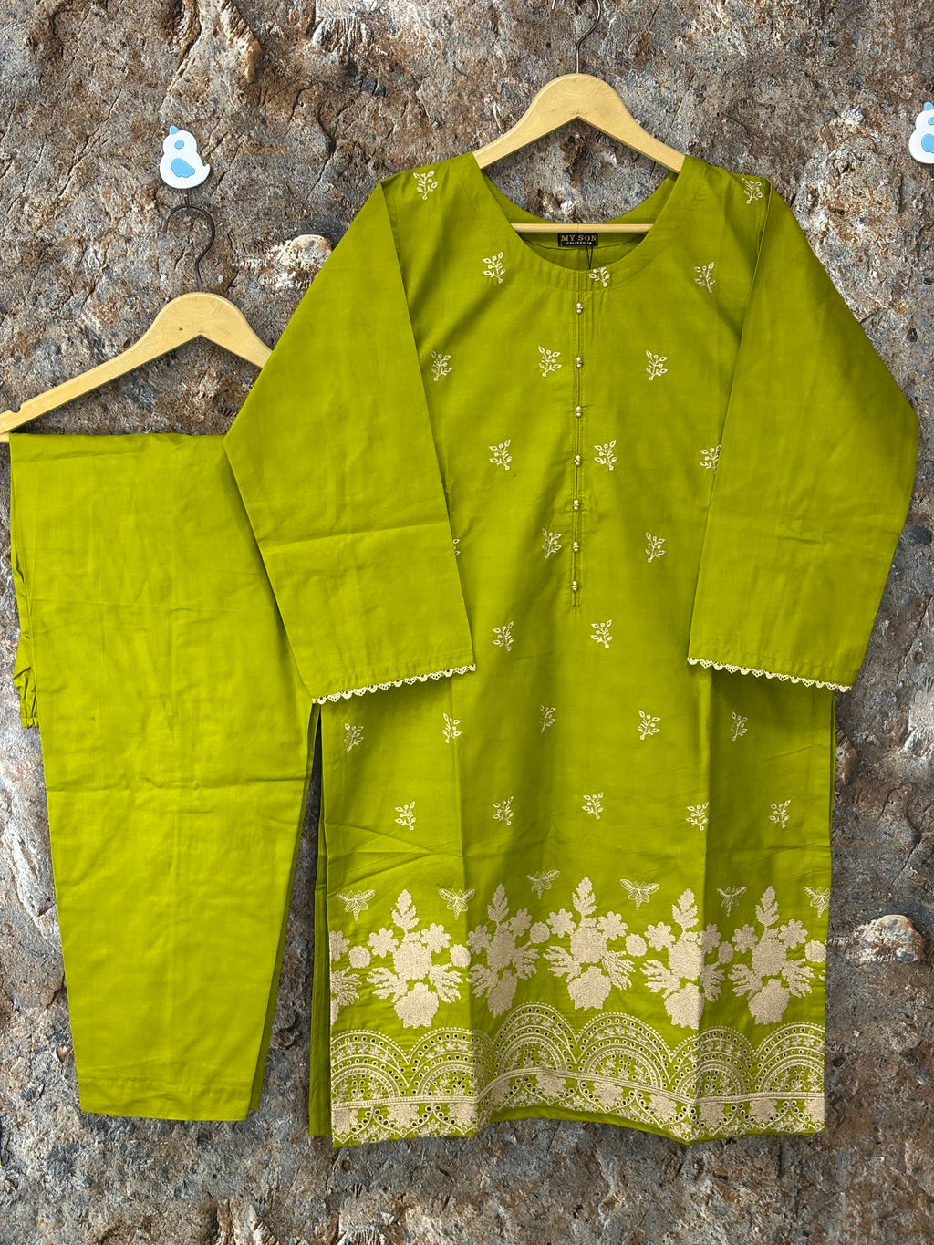 Women 2 peice suit Khadar fabric✅