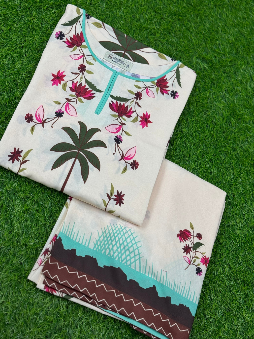 NEW ARRIVAL 2 piece suit silk fabric ✅