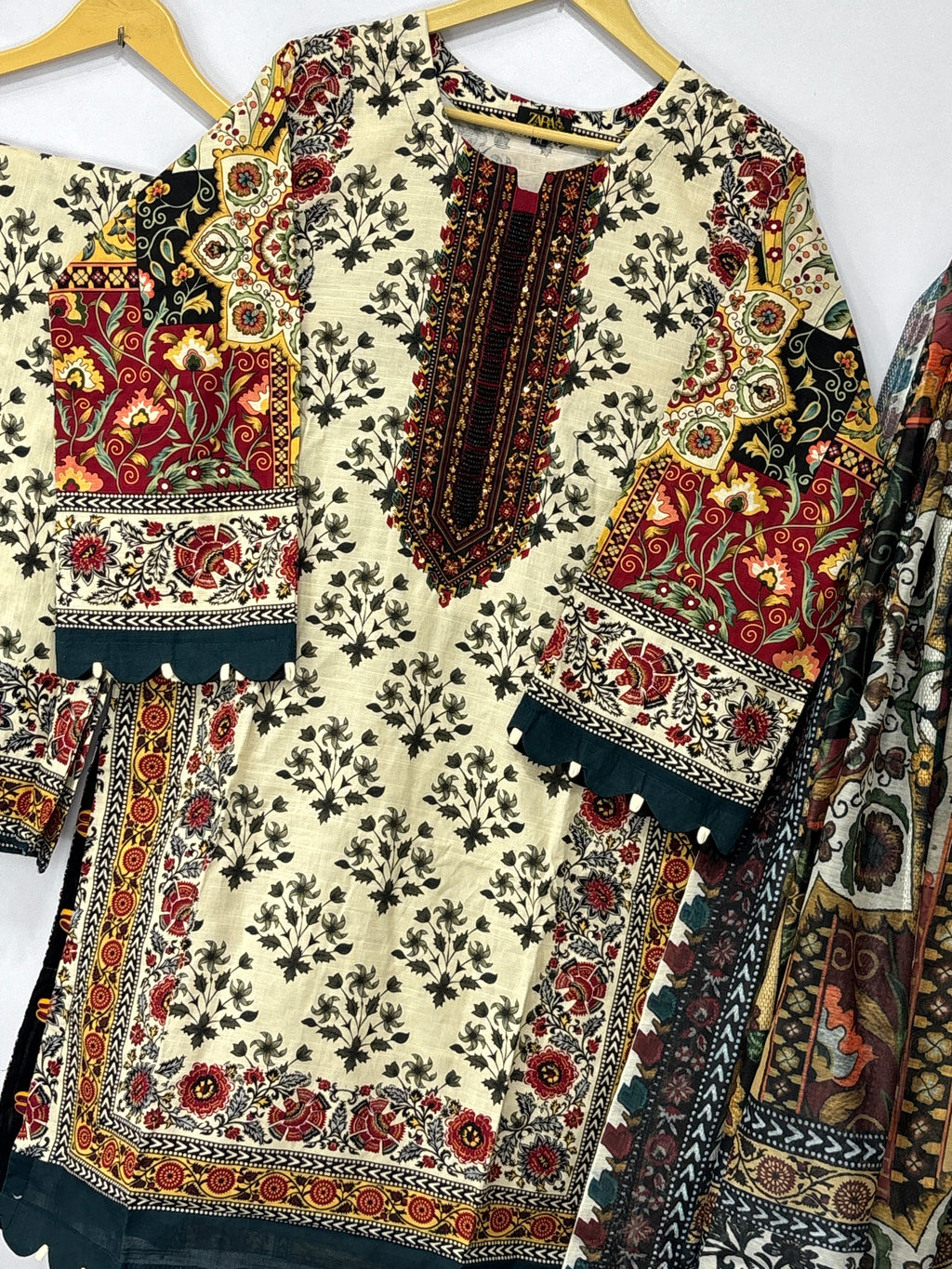 Women 3 peice suit winter fabric ✅