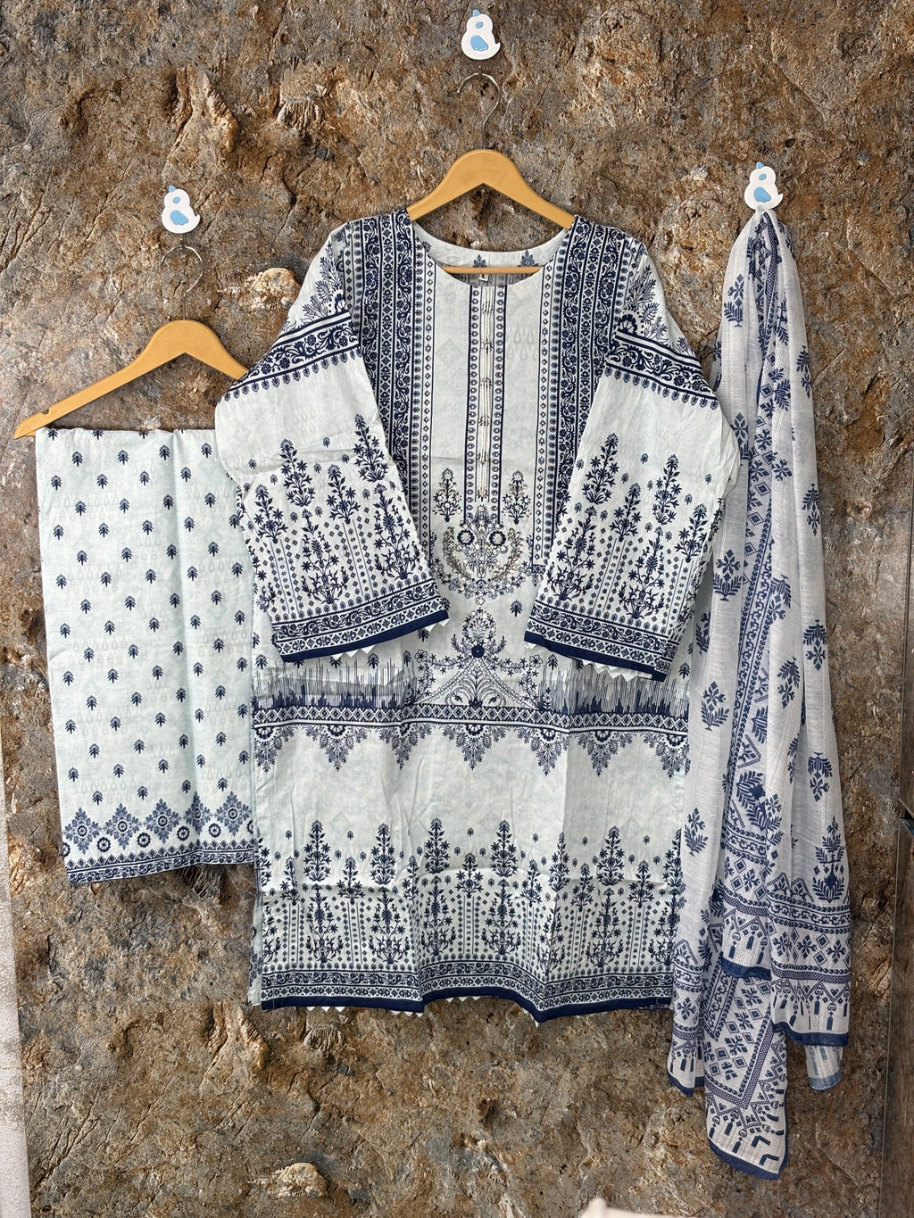 Women 3 pics suit winter collection ✅