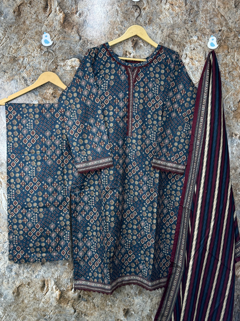 Women 3 pics khadar suit winter ✅