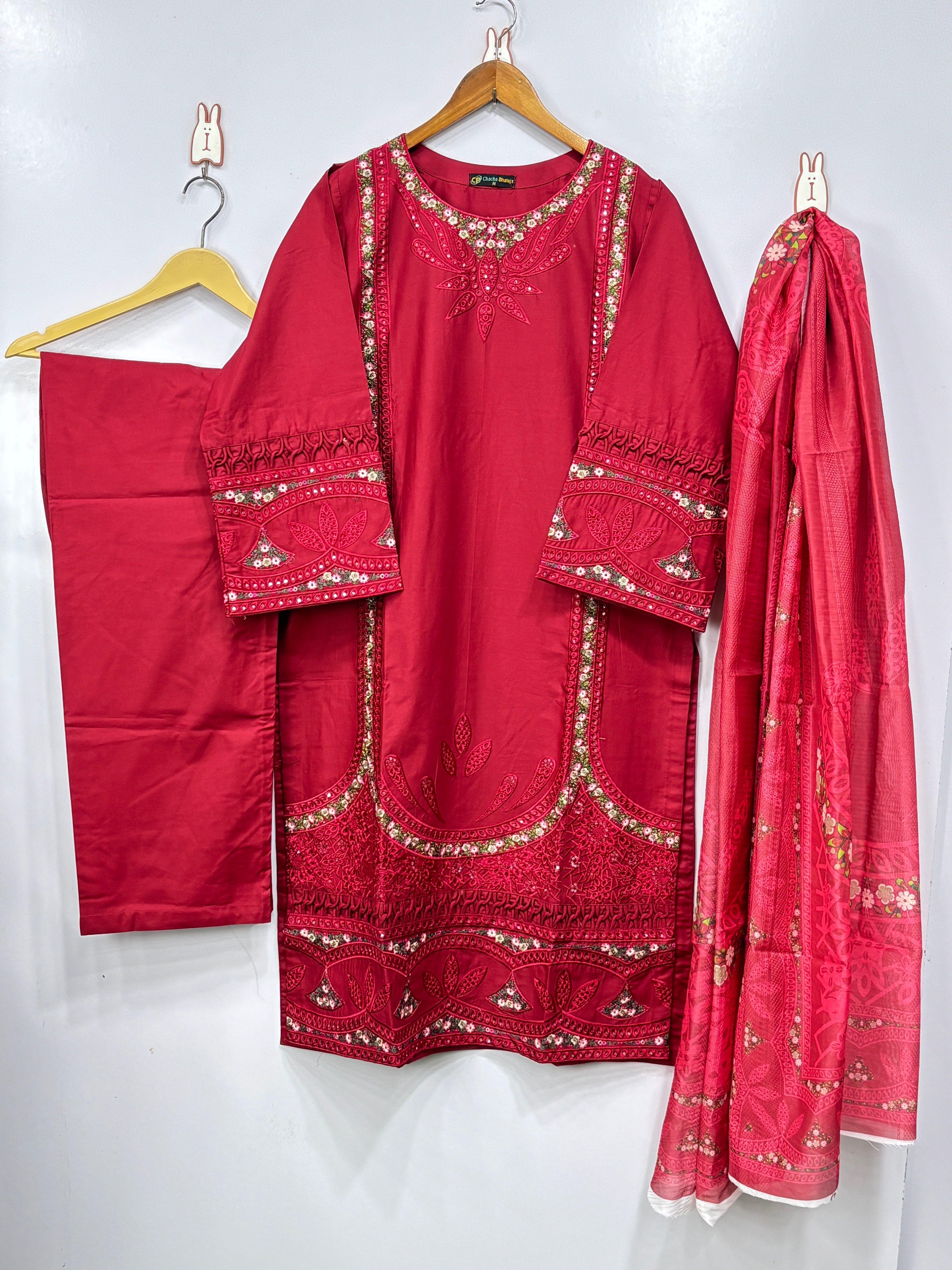 Women 3 peice suit Winter fabric 💫