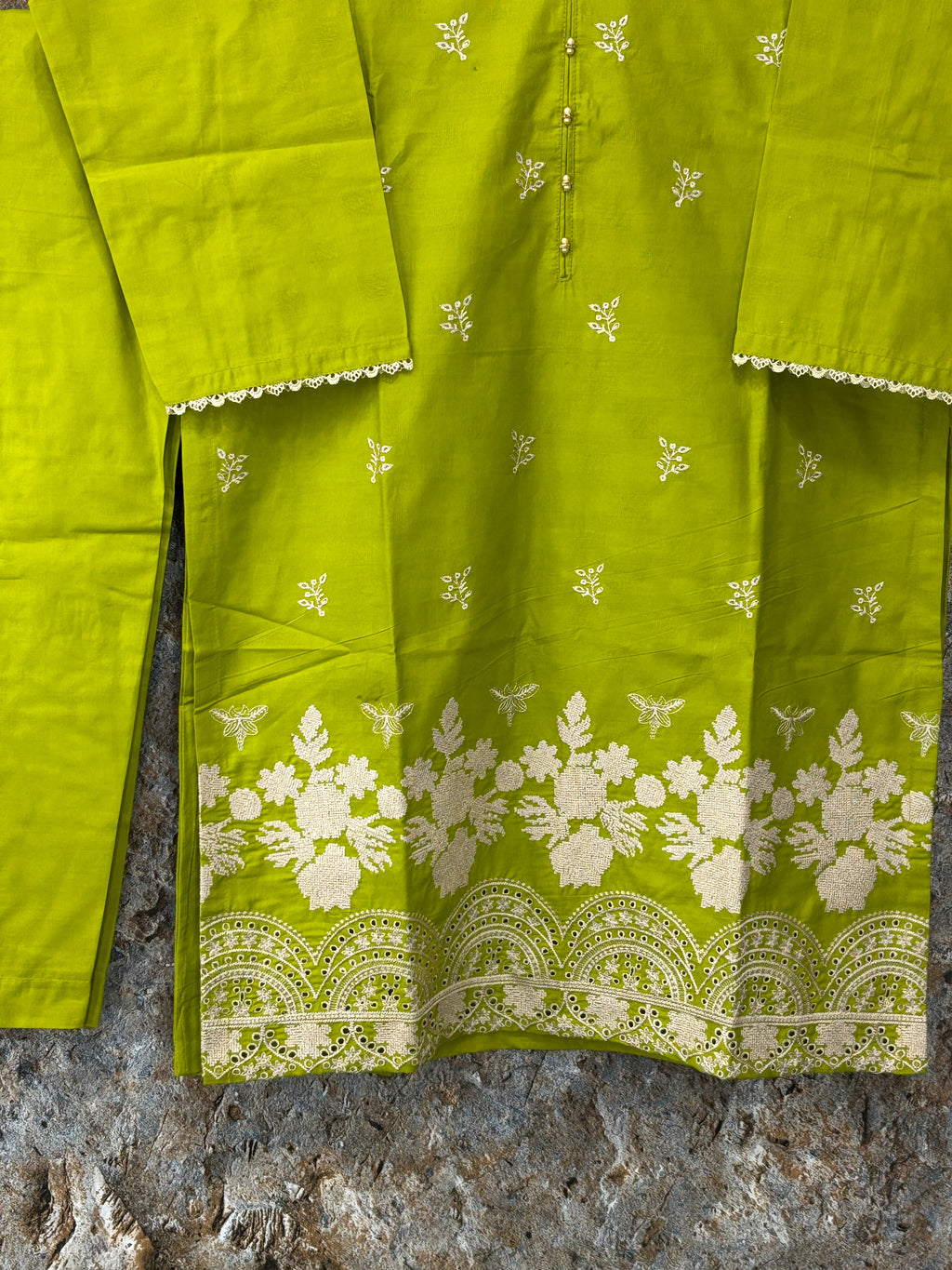 Women 2 peice suit Khadar fabric✅