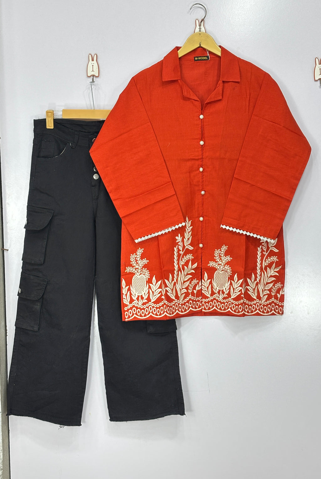 Women tops and jeans✅