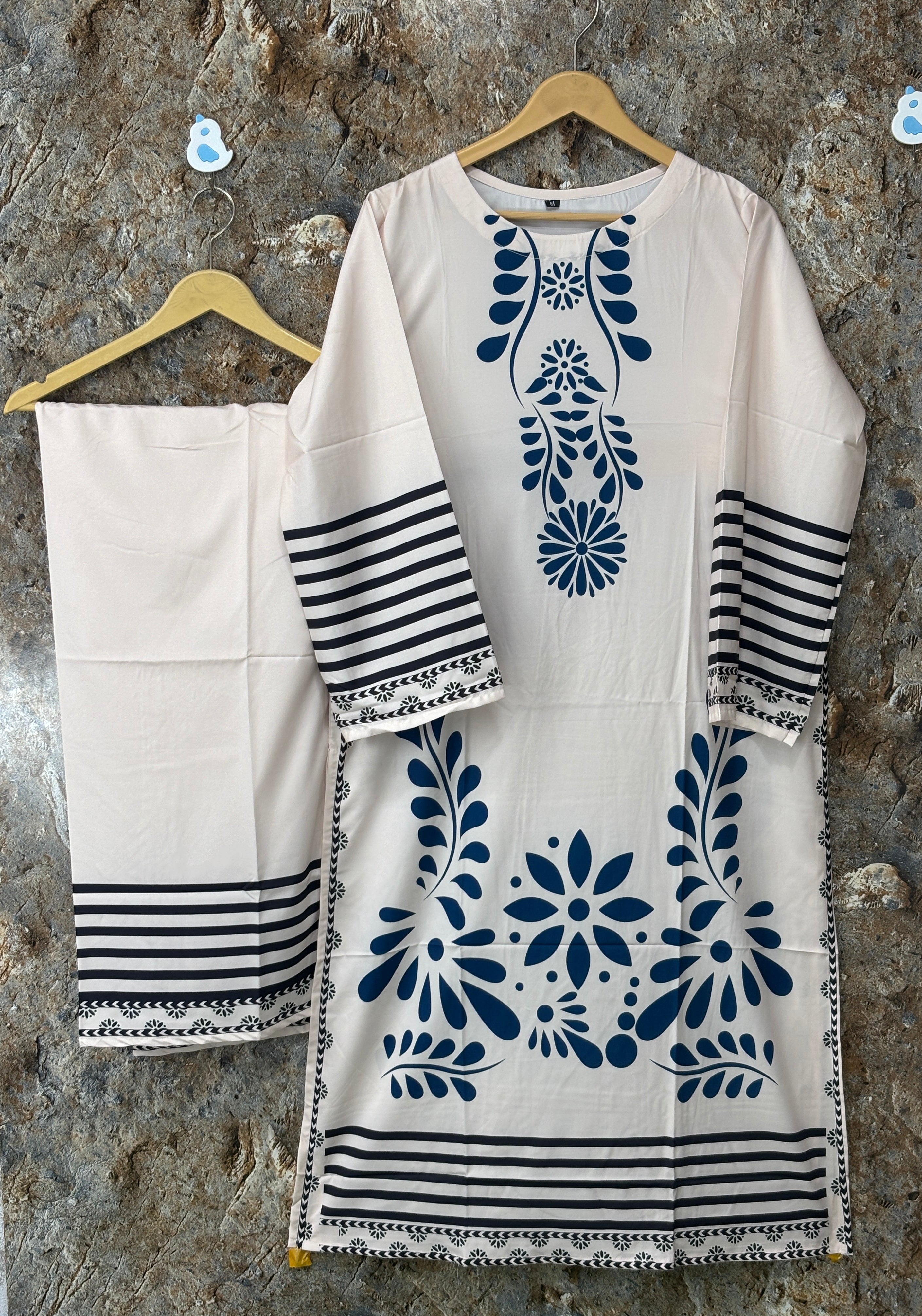 Women 2 pics suit silk fabric ✅