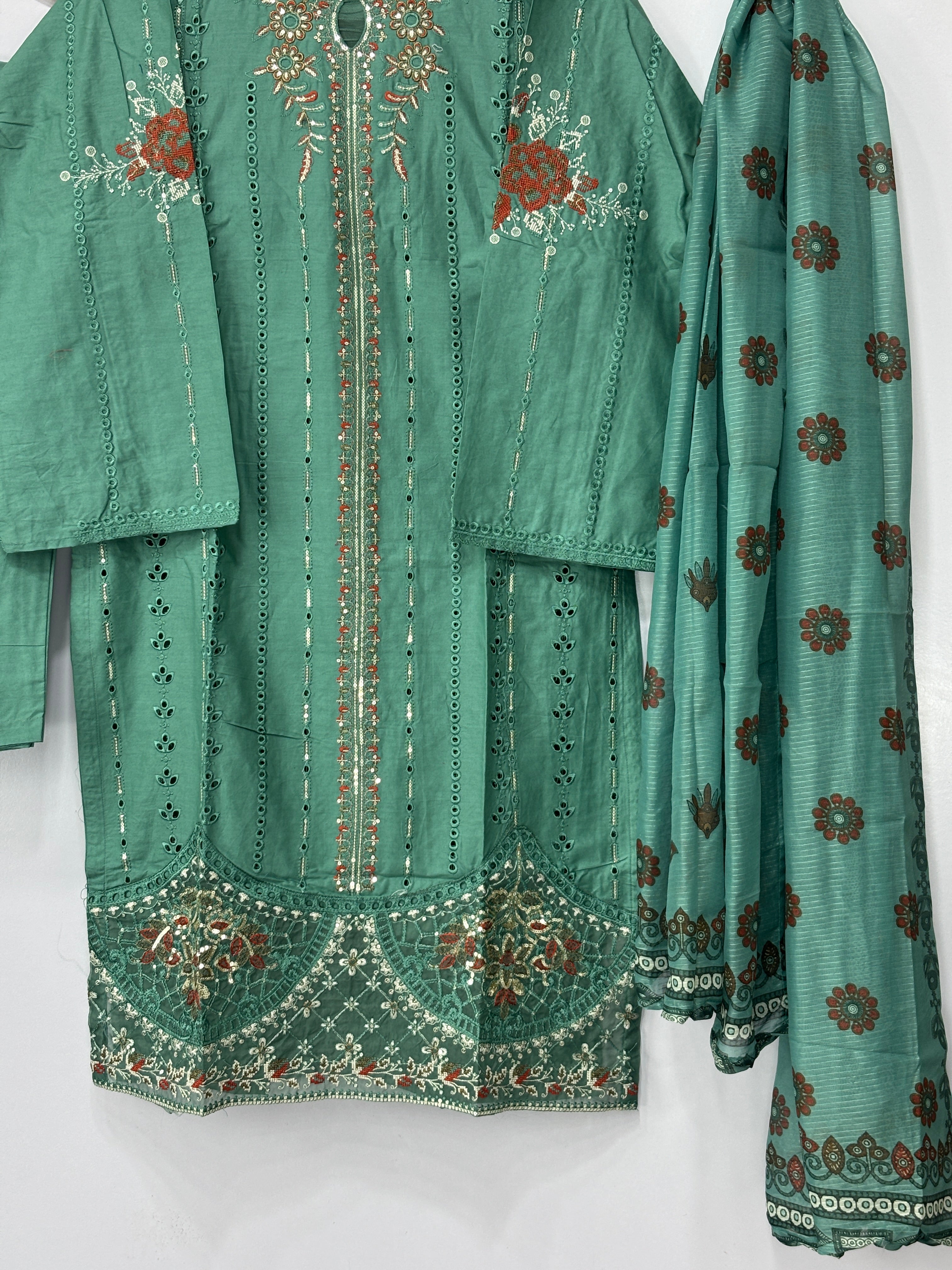 Women 3 peice suit winter fabric ✅