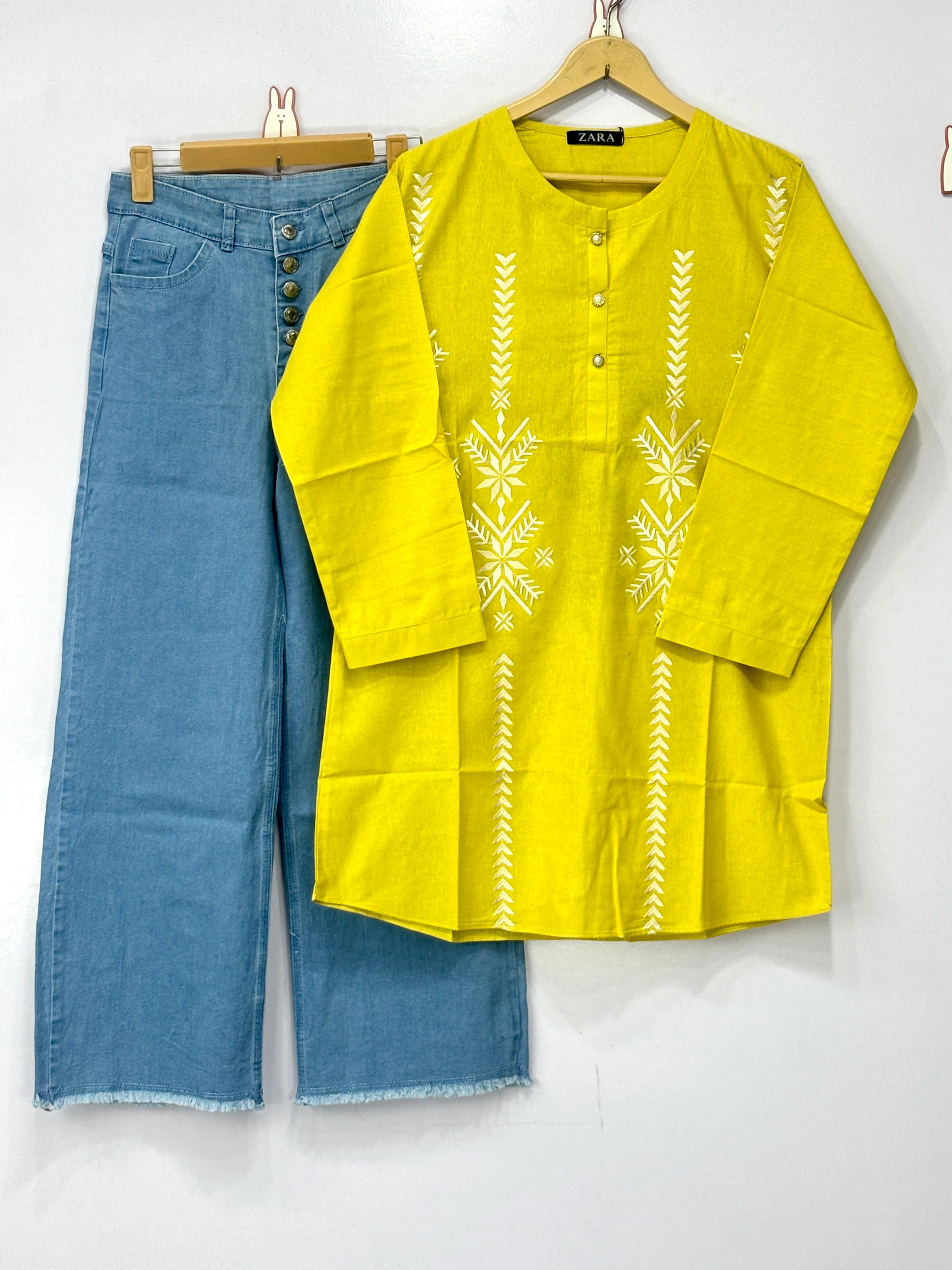 Women tops and jeans 👖