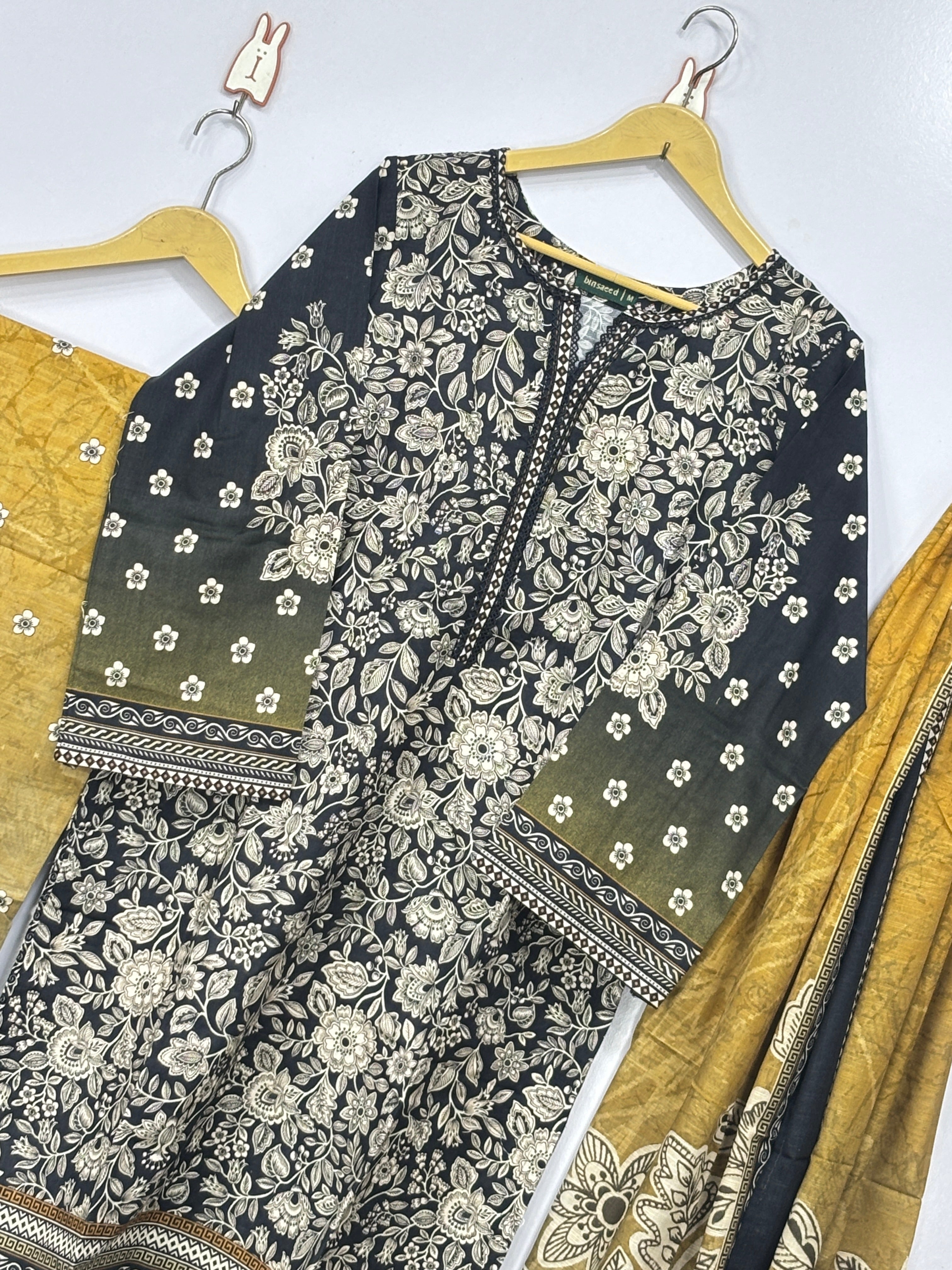 Women 3 peice suit Bin Saeed 💫