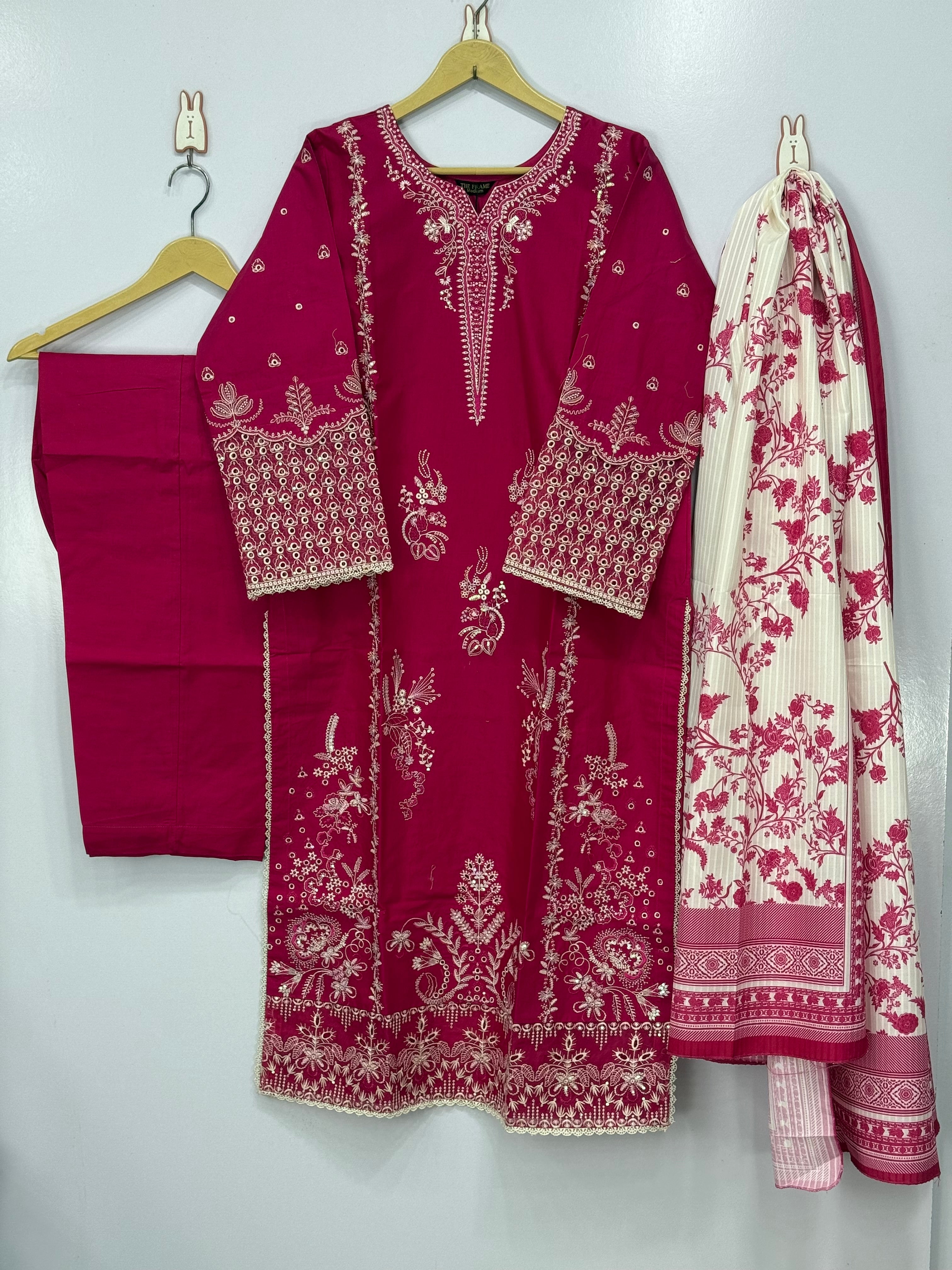 Women 3 peice suit ❄️