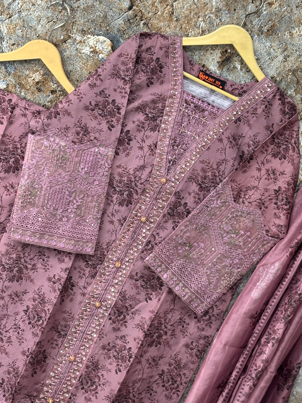 Women 3 peice suit winter fabric ✅