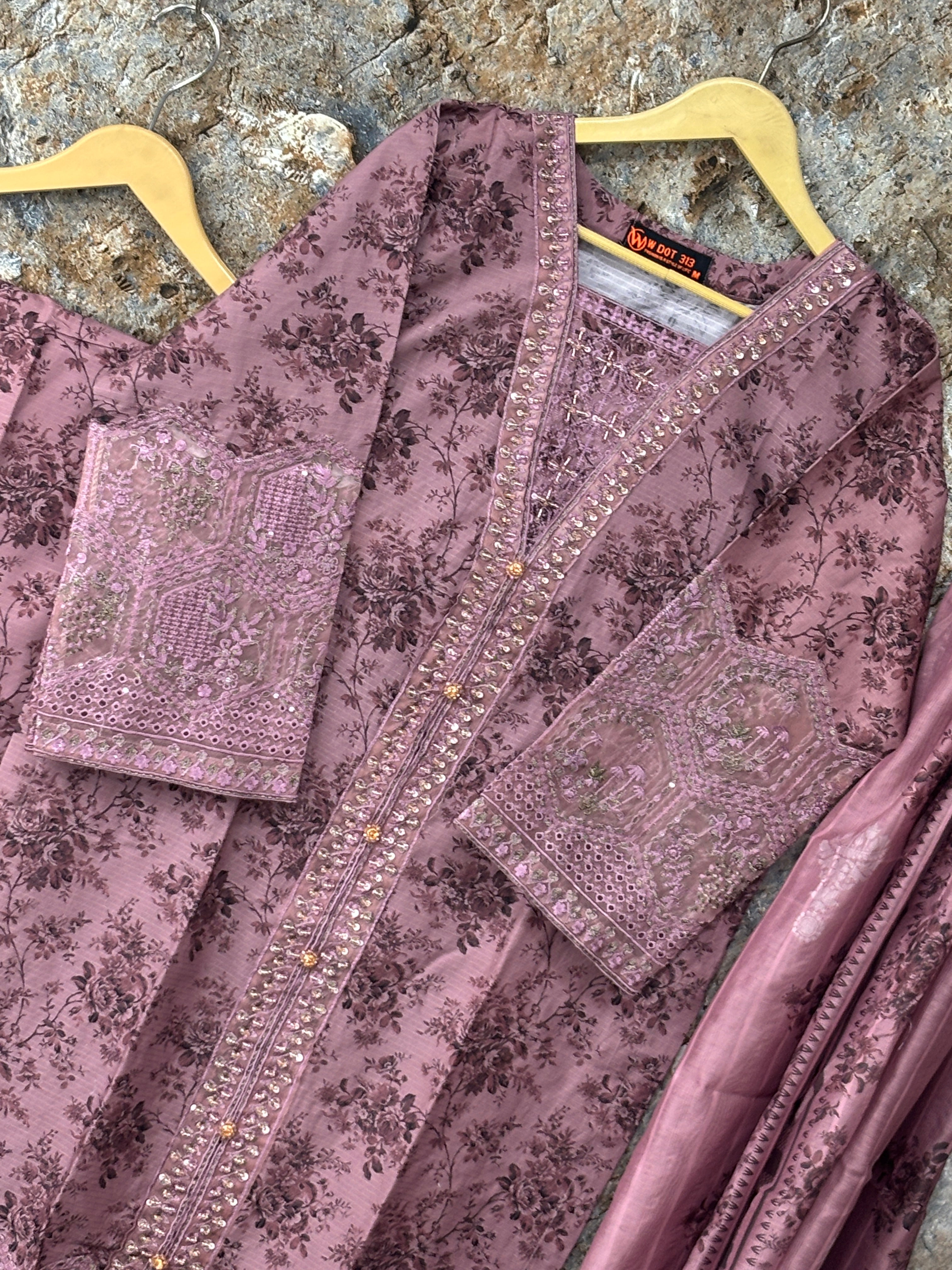 Women 3 peice suit winter fabric ✅