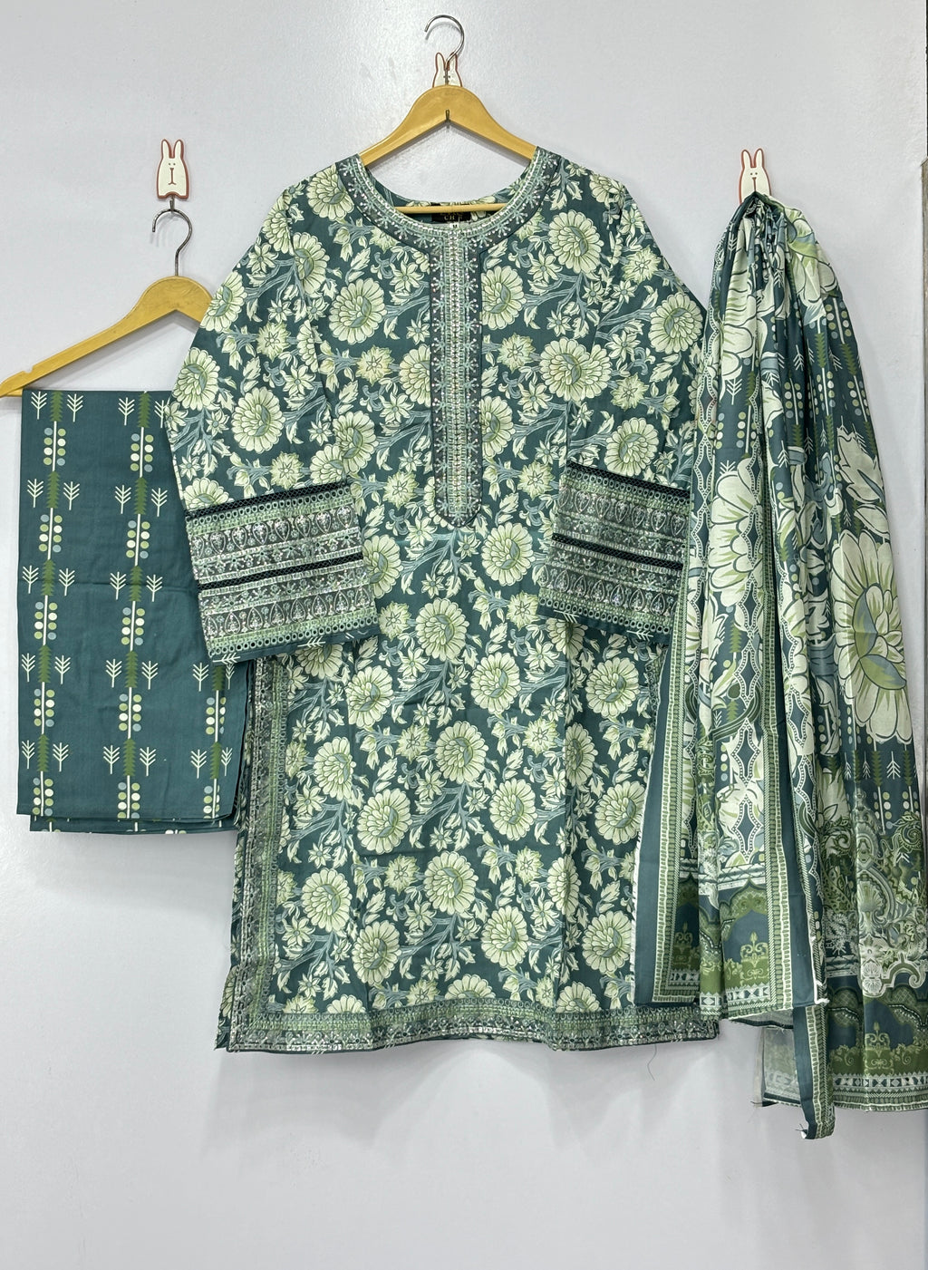 Women 3 peice suit ✅