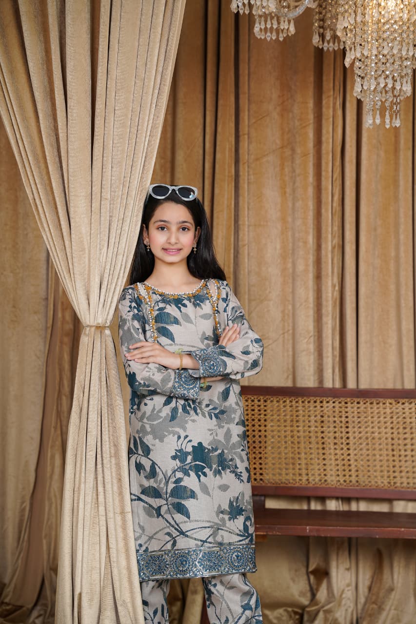 Women kids 2 peice suit ✅