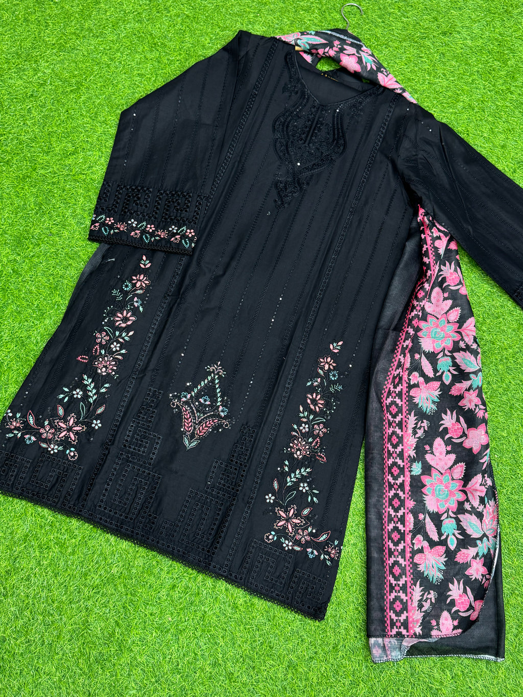 3-Piece Embroidered Suit 👗
