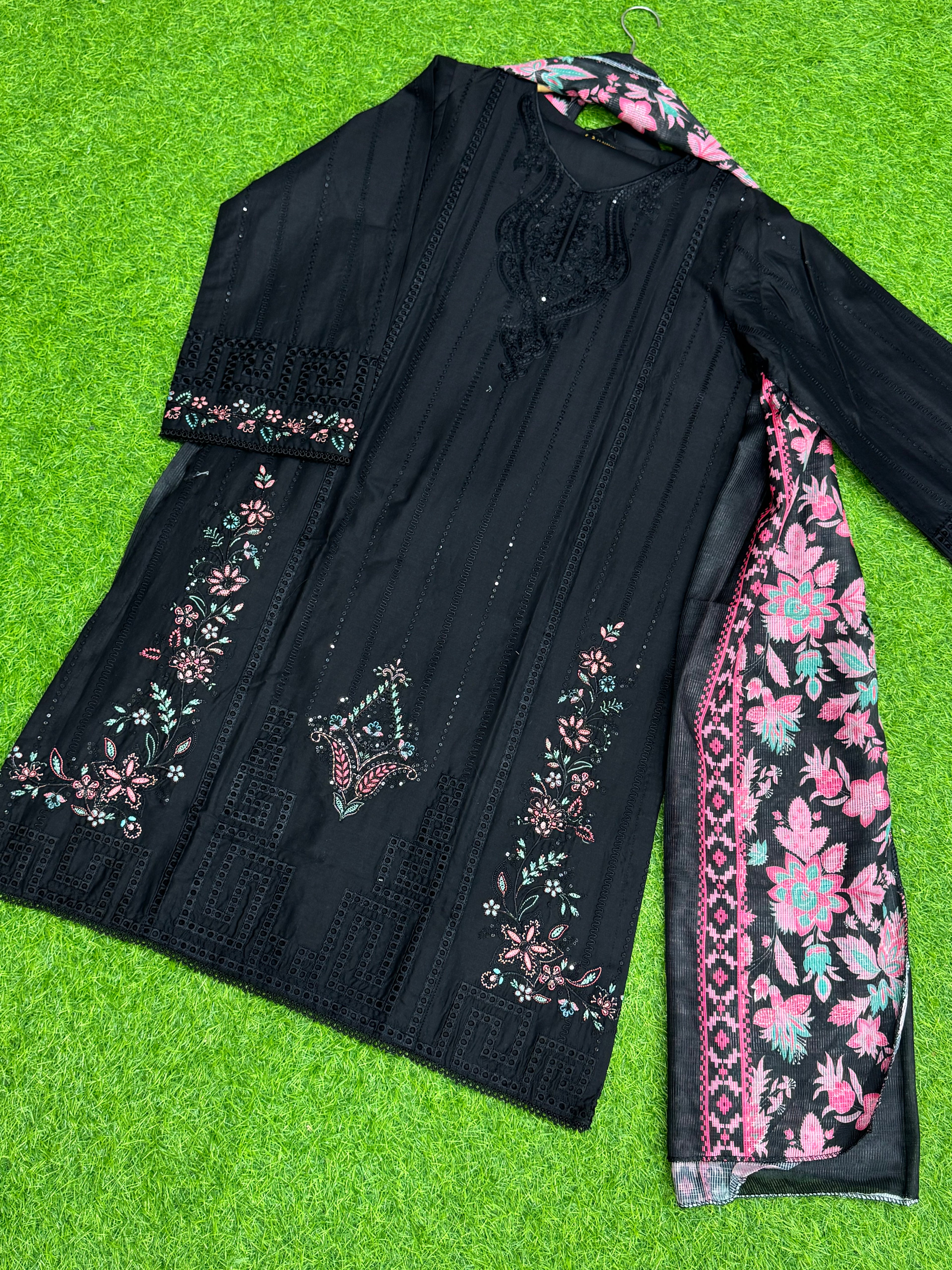 3-Piece Embroidered Suit 👗