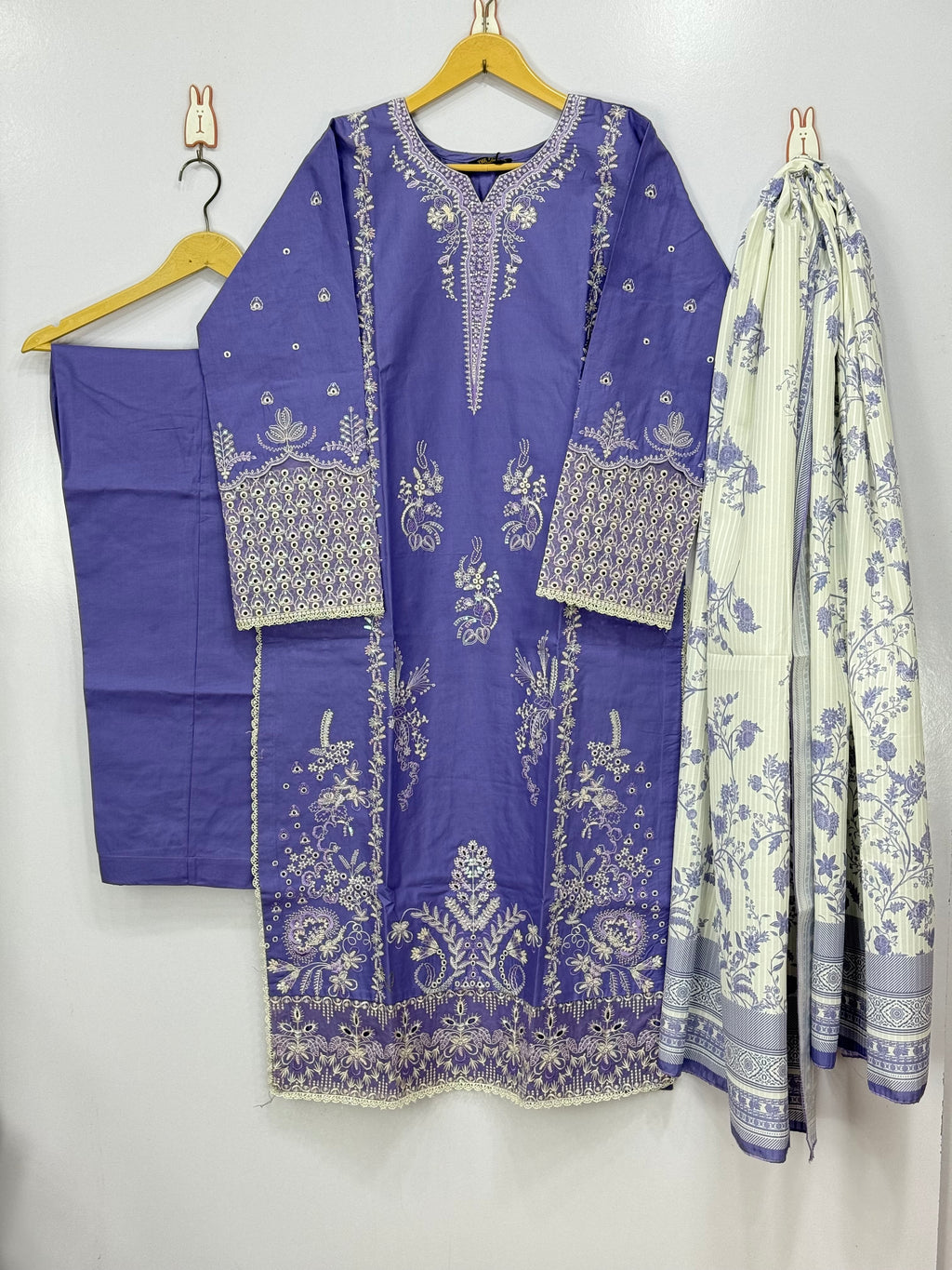 Women 3 peice suit ❄️