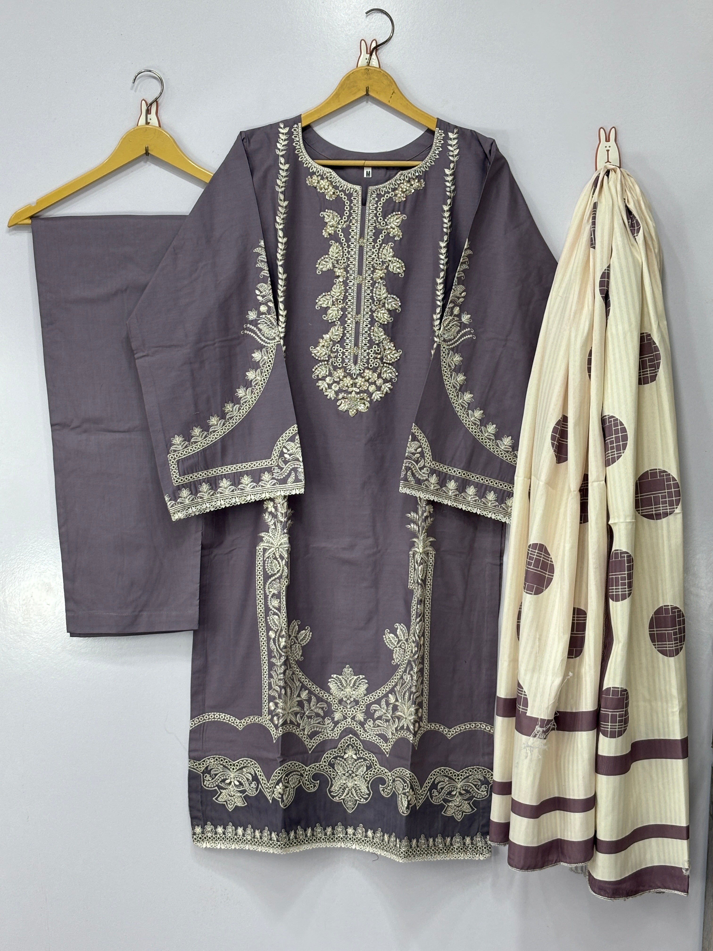 Women 3 peice suit Khadar fabric ✨