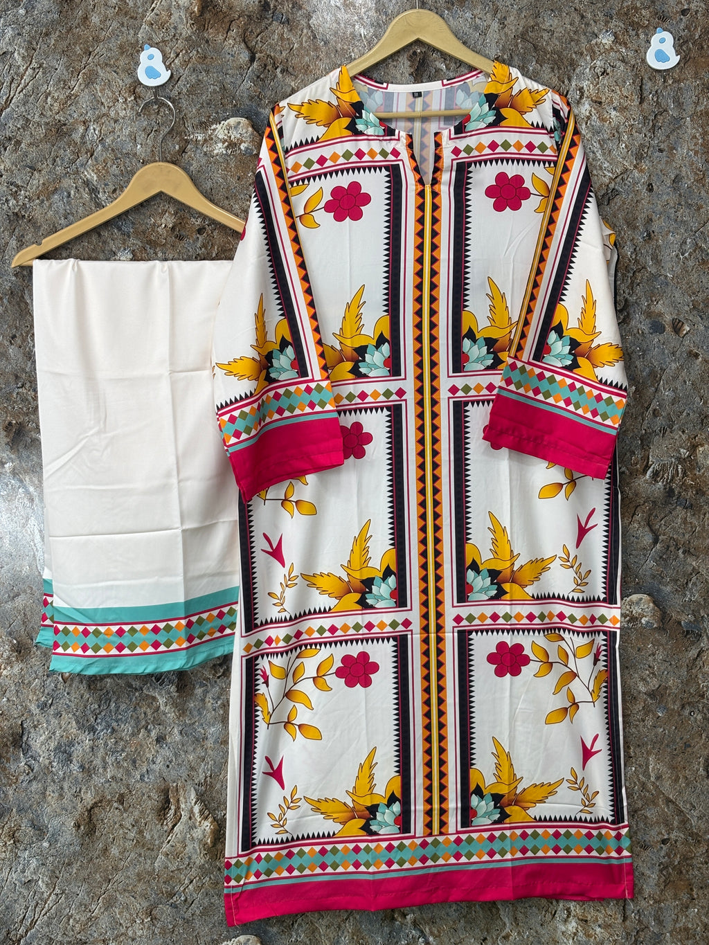 Women 2 pics suit silk fabric ✅