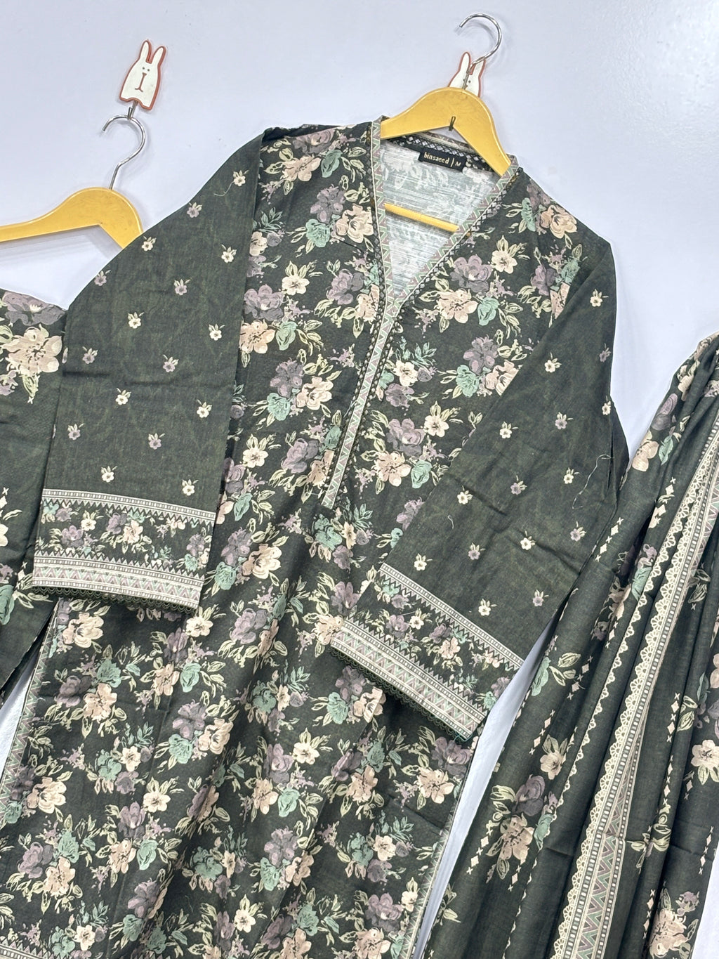 Women 3 peice suit Bin Saeed 💫