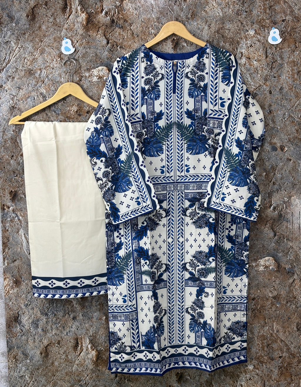 Women 2 pics suit premium silk ✅