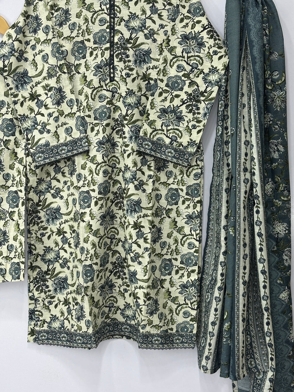 Women BIN SAEED dress 3 peice ✅