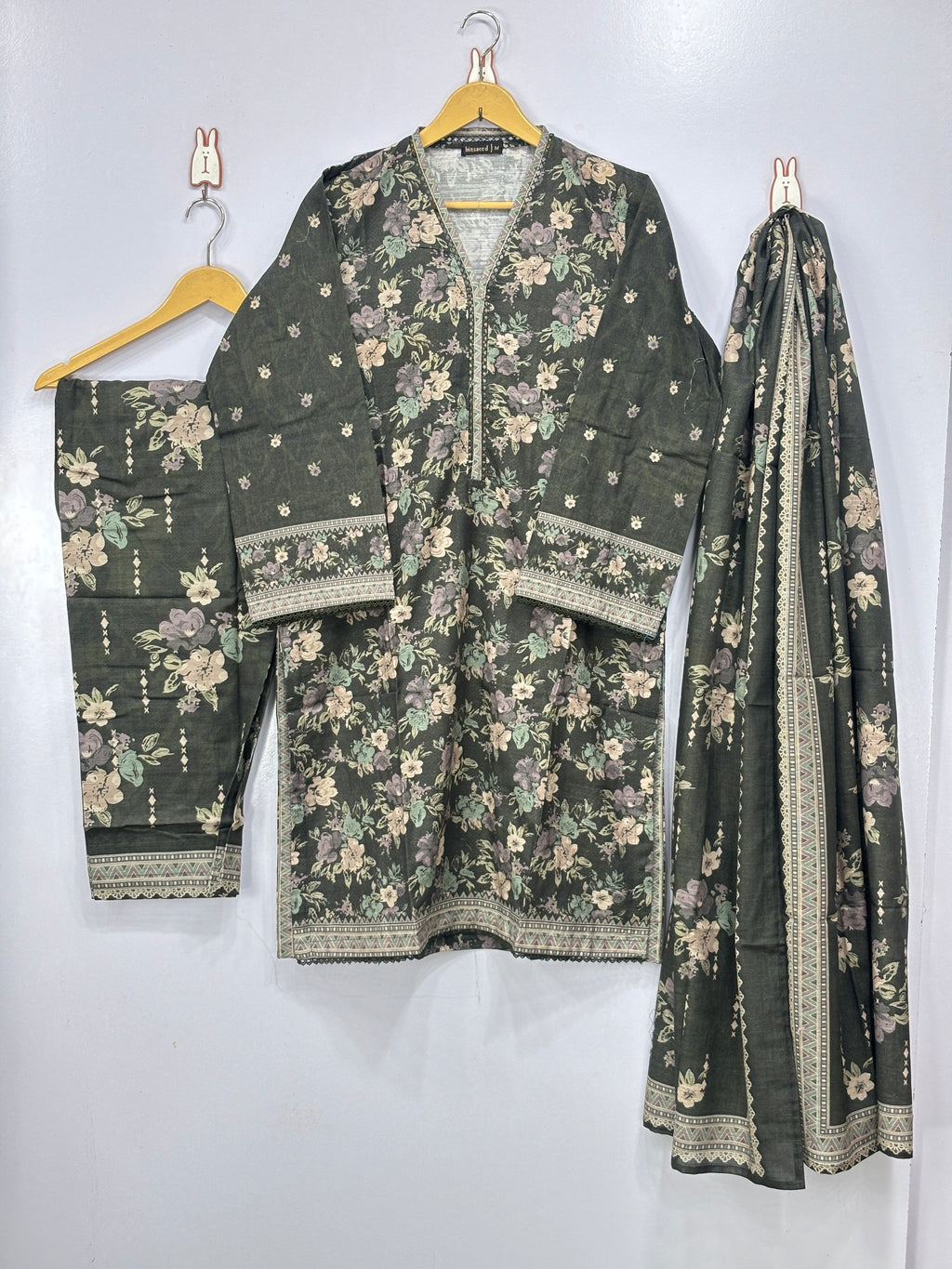 Women 3 peice suit Bin Saeed 💫