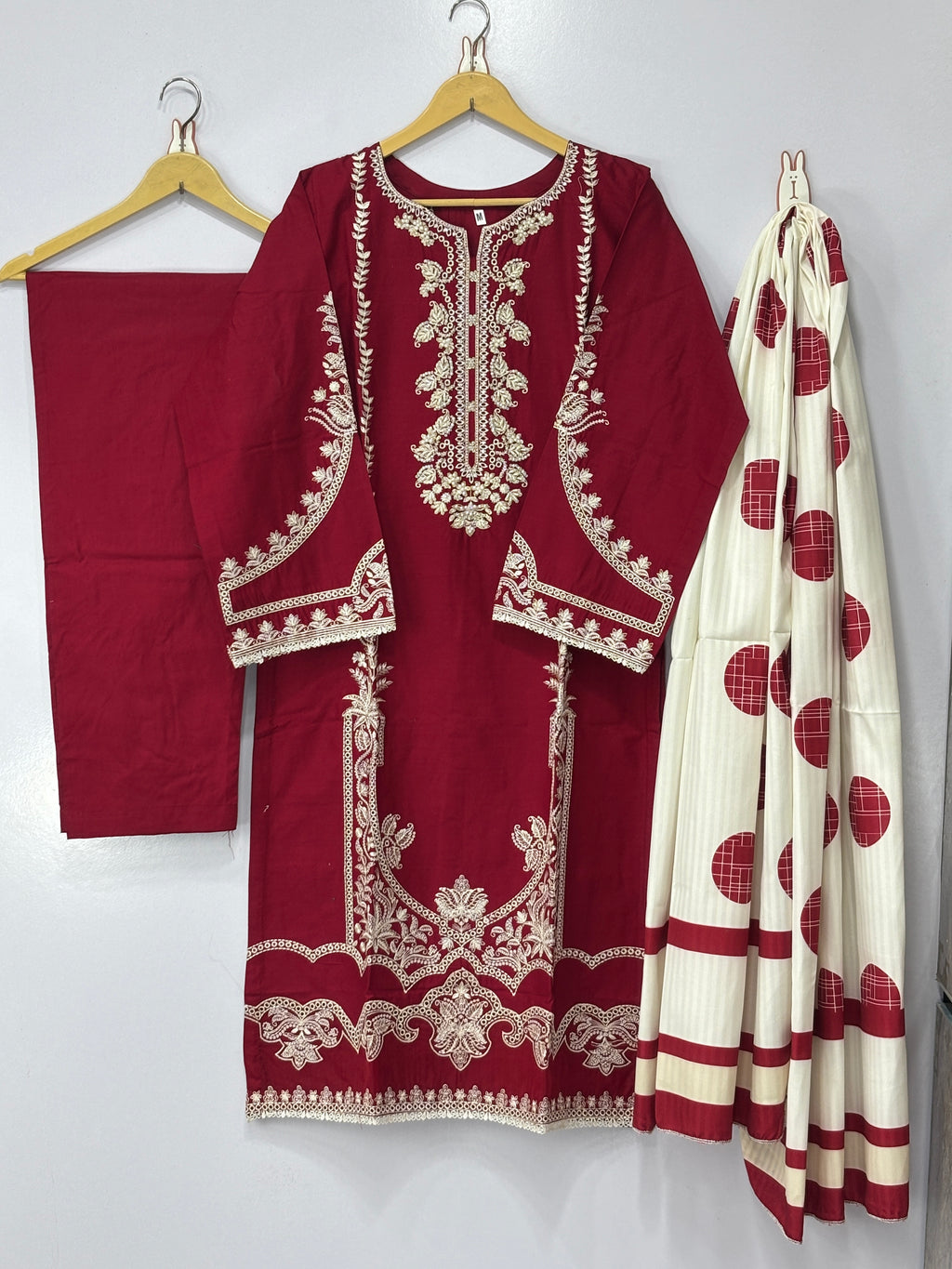 Women 3 peice suit Khadar fabric ✨