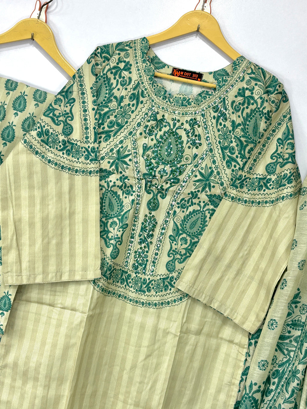 Women 3 peice suit winter fabric ✅